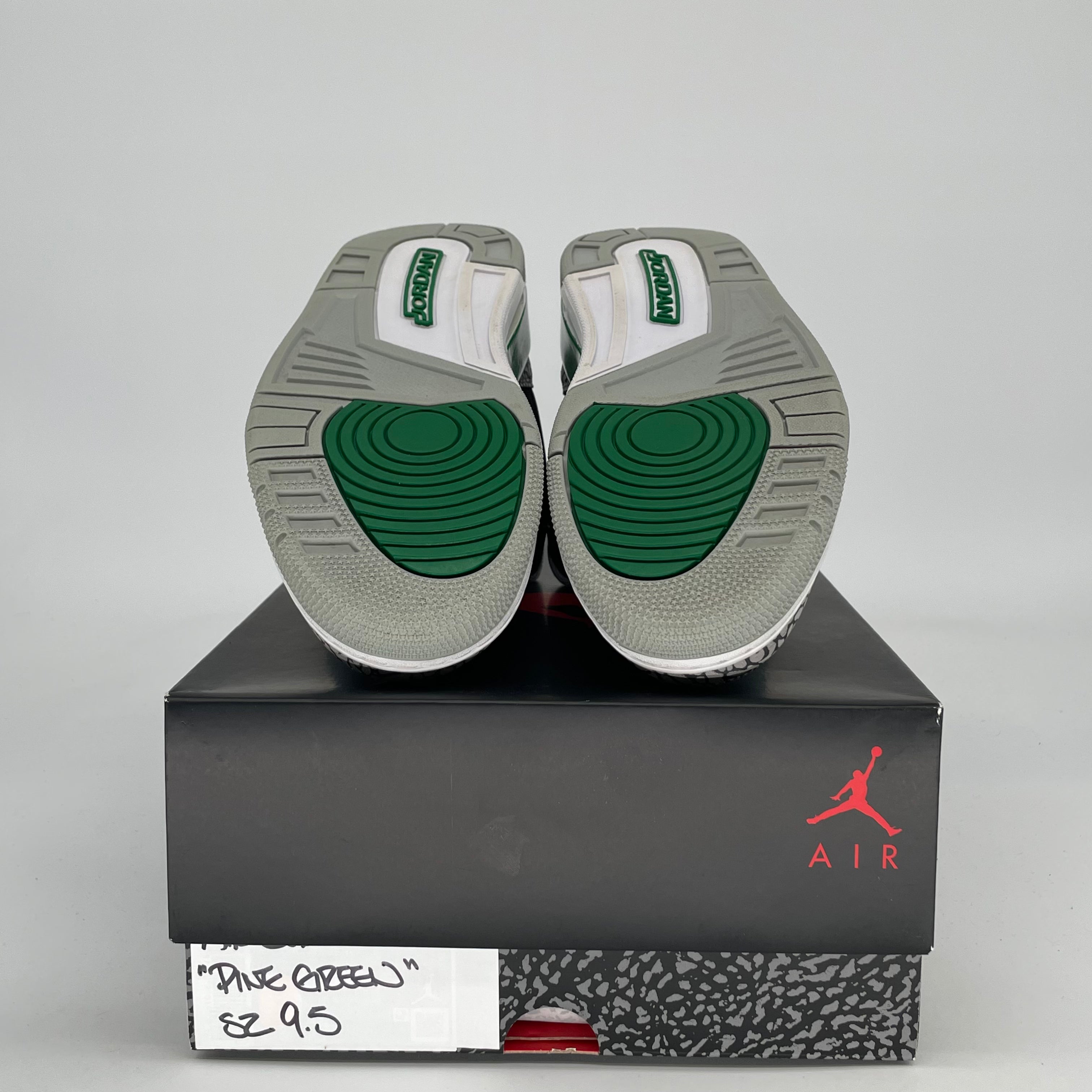 AIR JORDAN 3 PINE GREEN CT8532-030 SIZE 9.5/11W