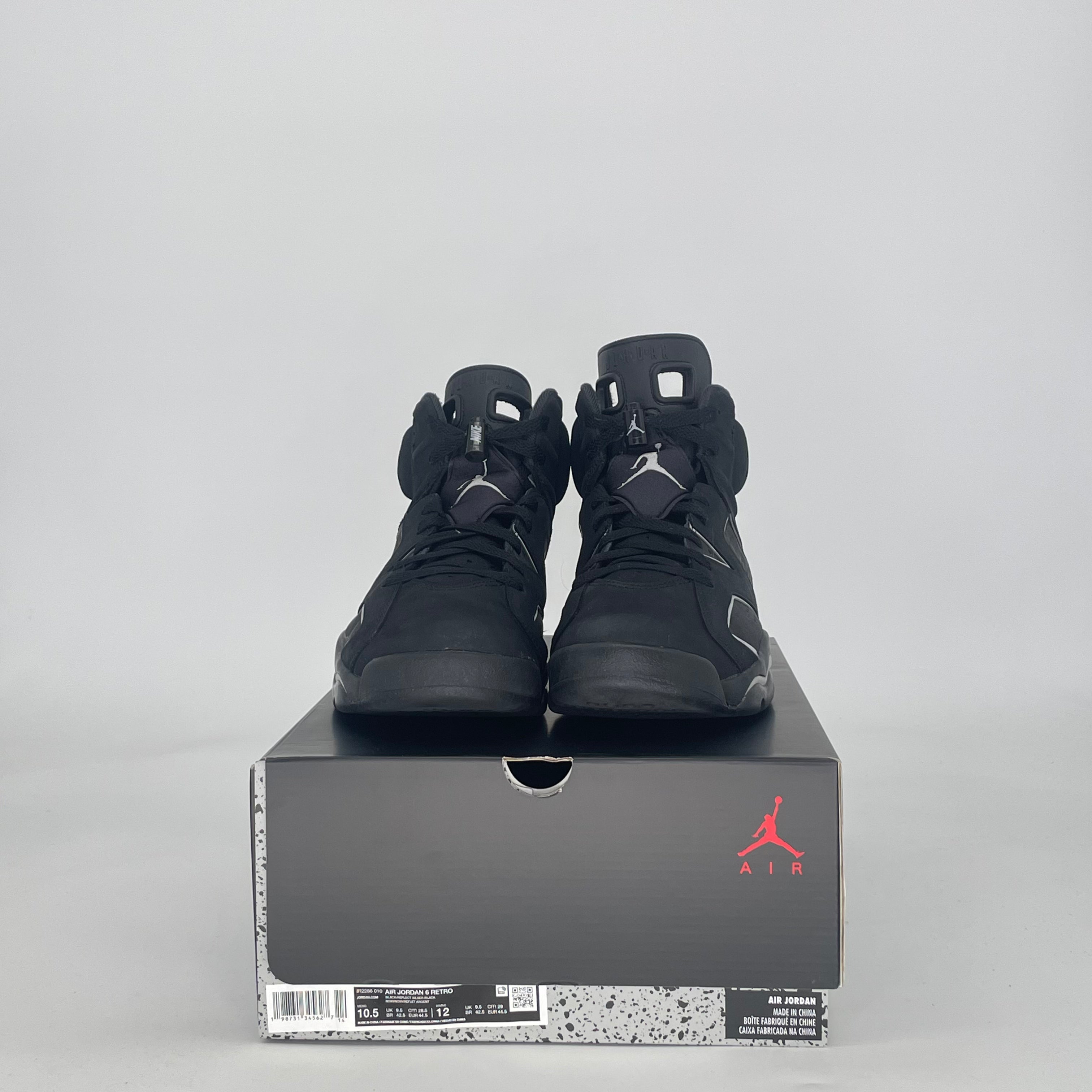 AIR JORDAN 6 CAP AND GOWN IR2266-010 SIZE 10.5/12W