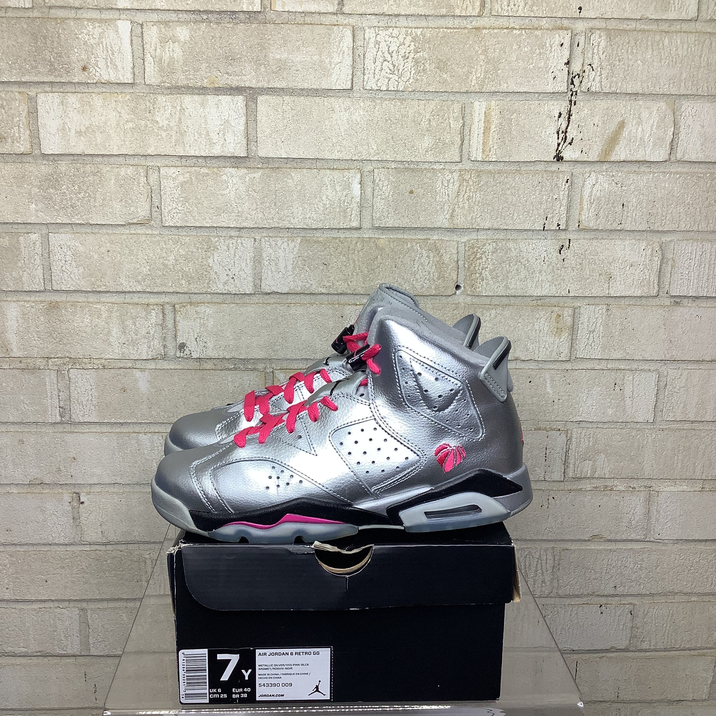 AIR JORDAN 6 VALENTINES DAY SIZE 7/8.5W 543390-009