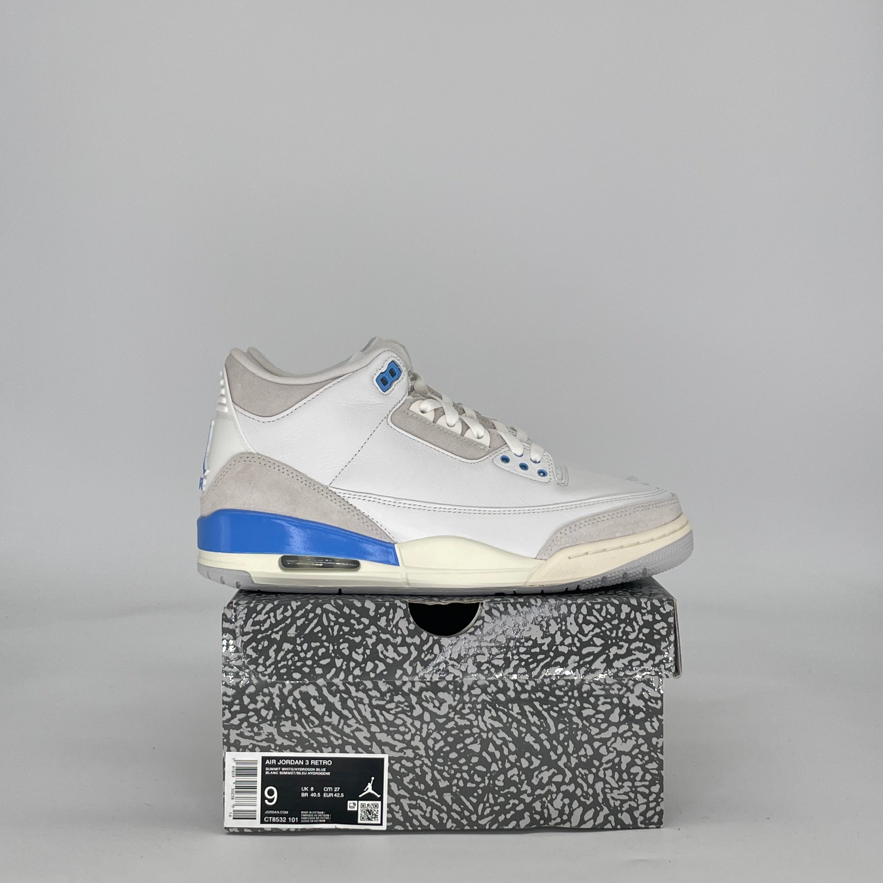 AIR JORDAN 3 LUCKY SHORTS CT8532-101 SIZE 9/10.5W