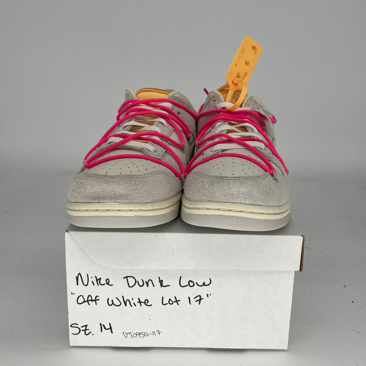 Nike Dunk Low Off-White Lot 17