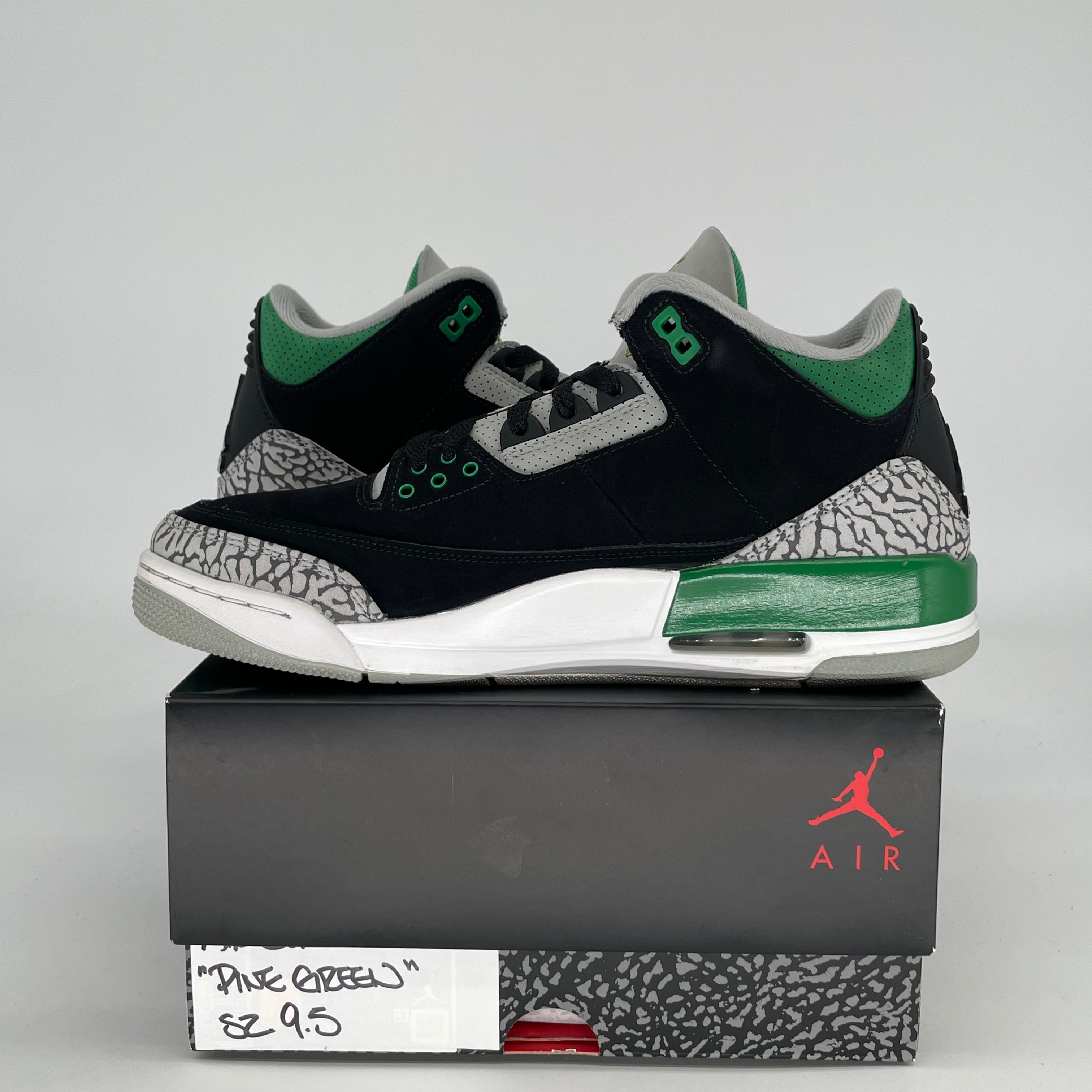 AIR JORDAN 3 PINE GREEN CT8532-030 SIZE 9.5/11W