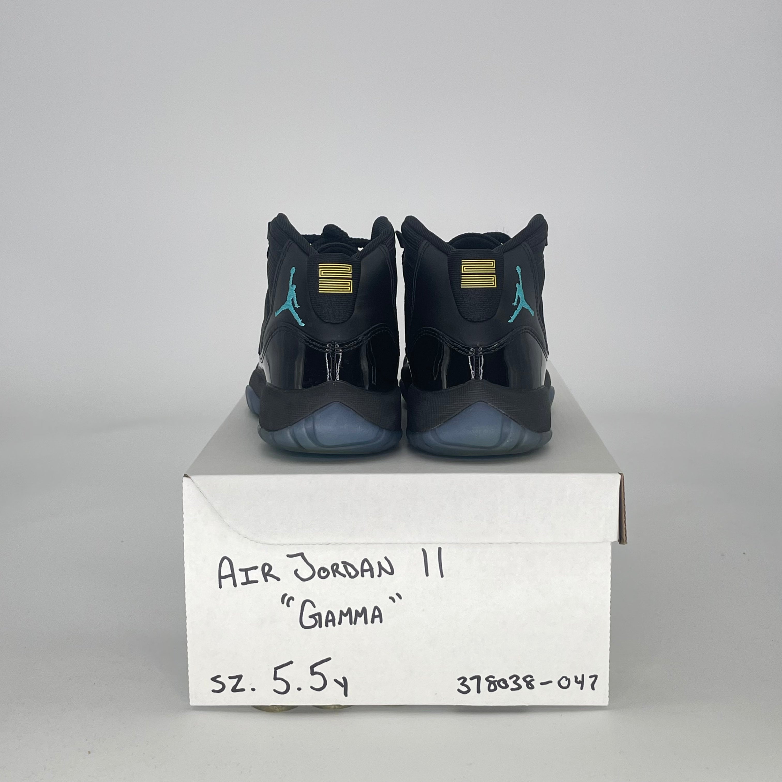 AIR JORDAN 11 GAMMA BLUE 378038-047 SIZE 5.5/7W GS