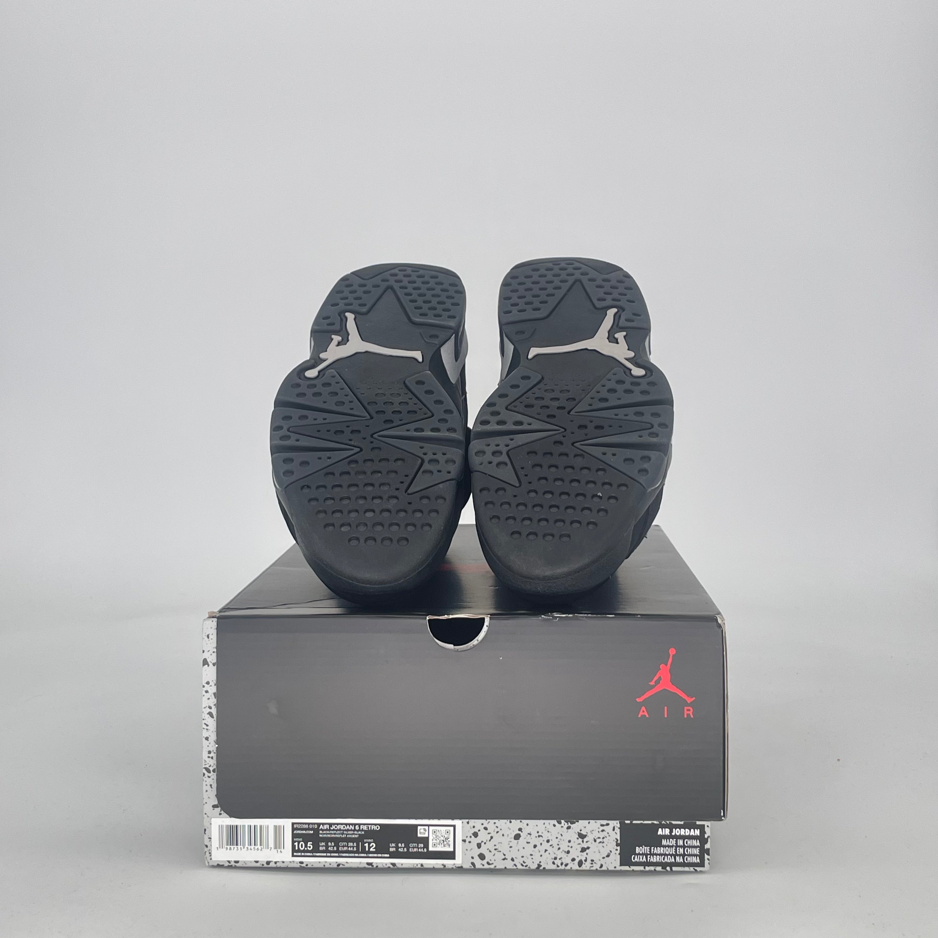 AIR JORDAN 6 CAP AND GOWN IR2266-010 SIZE 10.5/12W