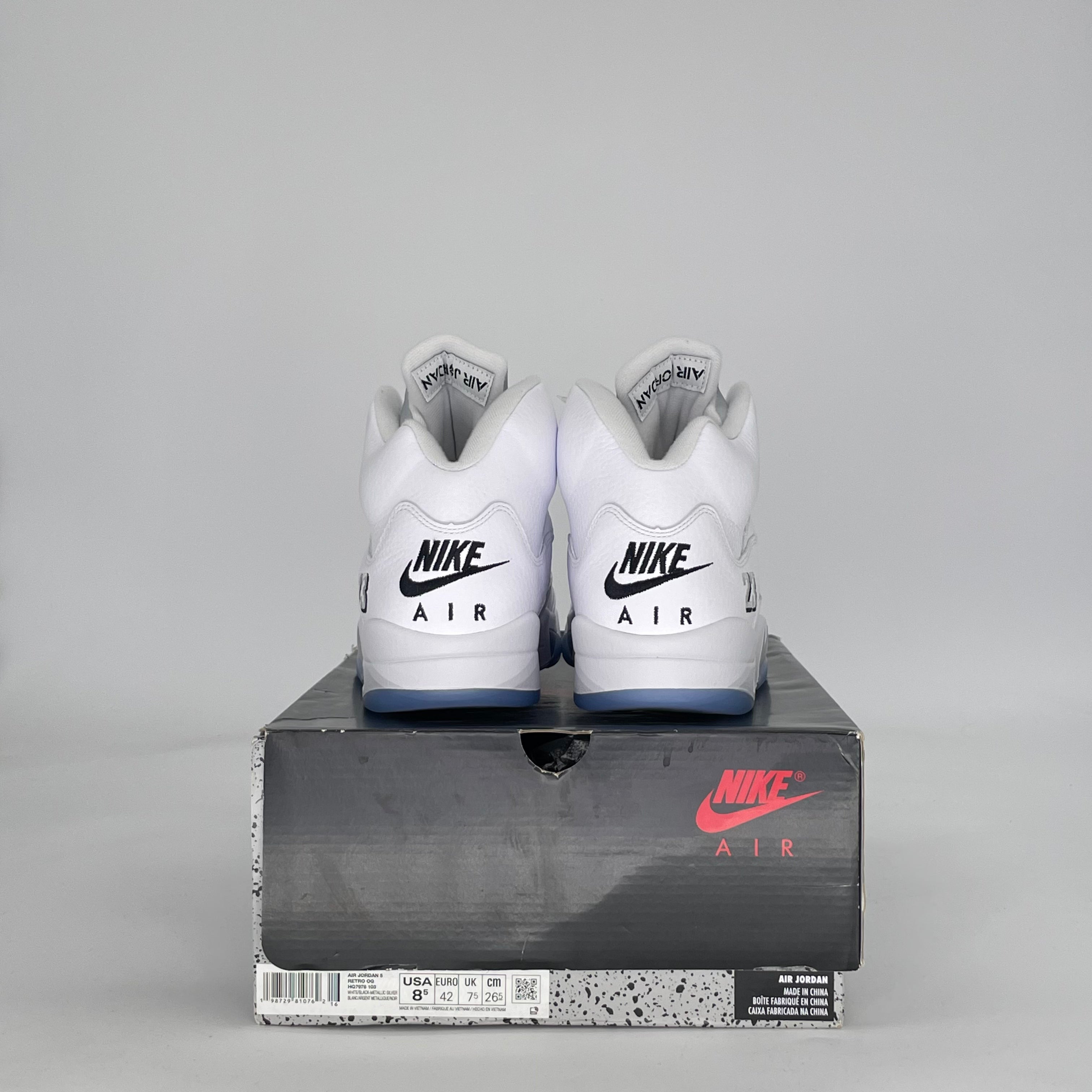 AIR JORDAN 5 WHITE METALLIC HQ7978-103 SIZE 8.5/10W