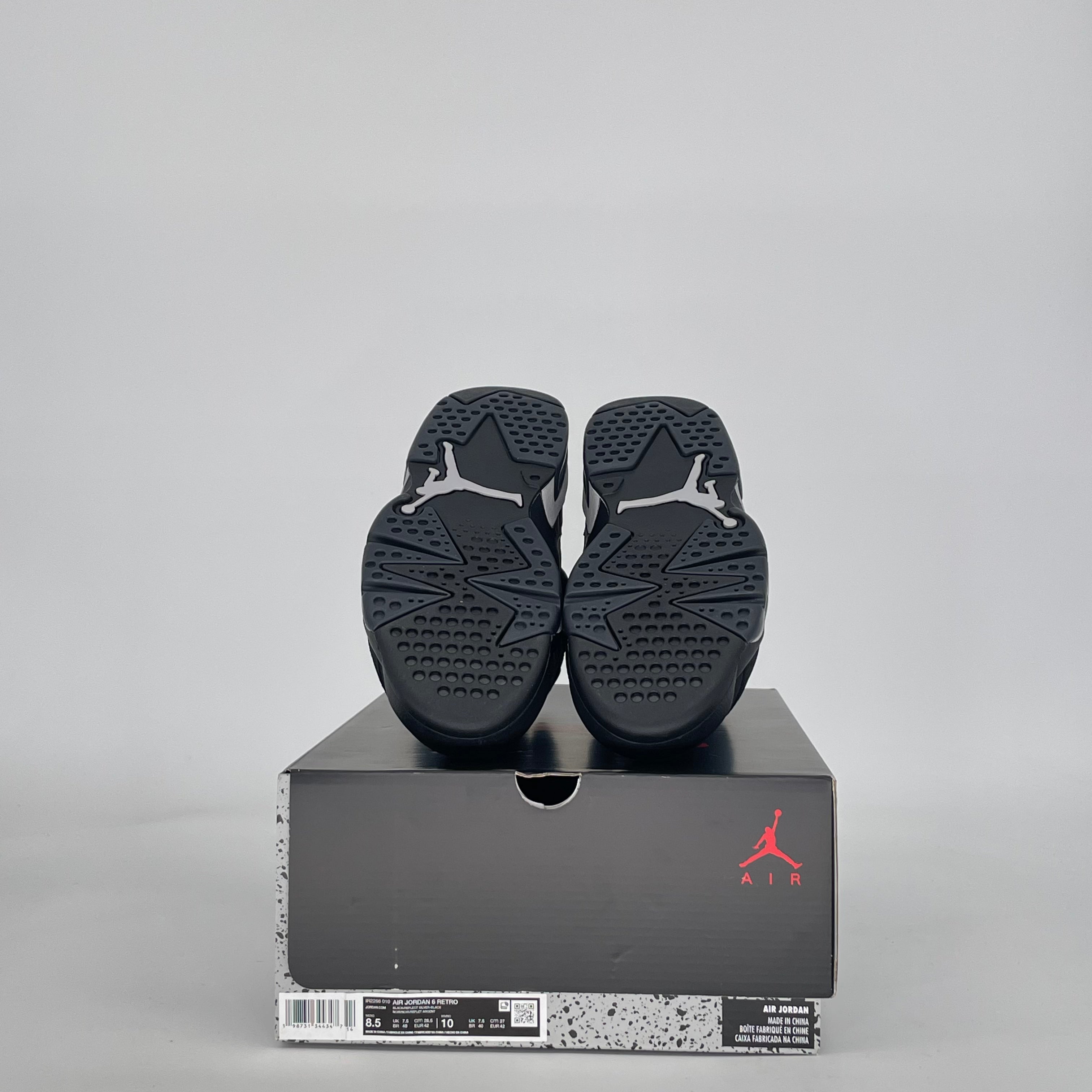 AIR JORDAN 6 CAP AND GOWN IR2266-010 SIZE 8.5/10W