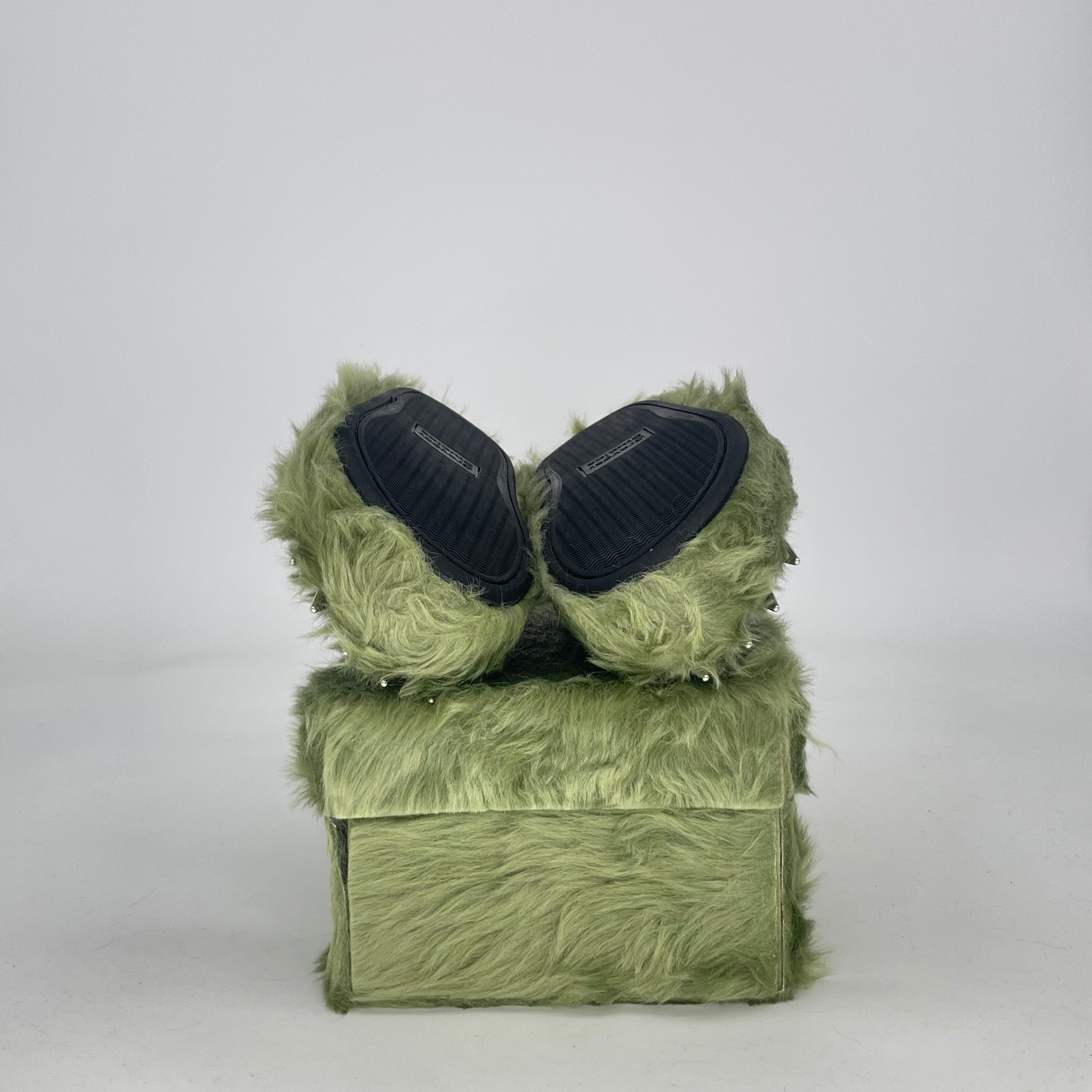 BRAVEST STUDIOS BEAR CLAW MULE GREEN SIZE 9/10.5W