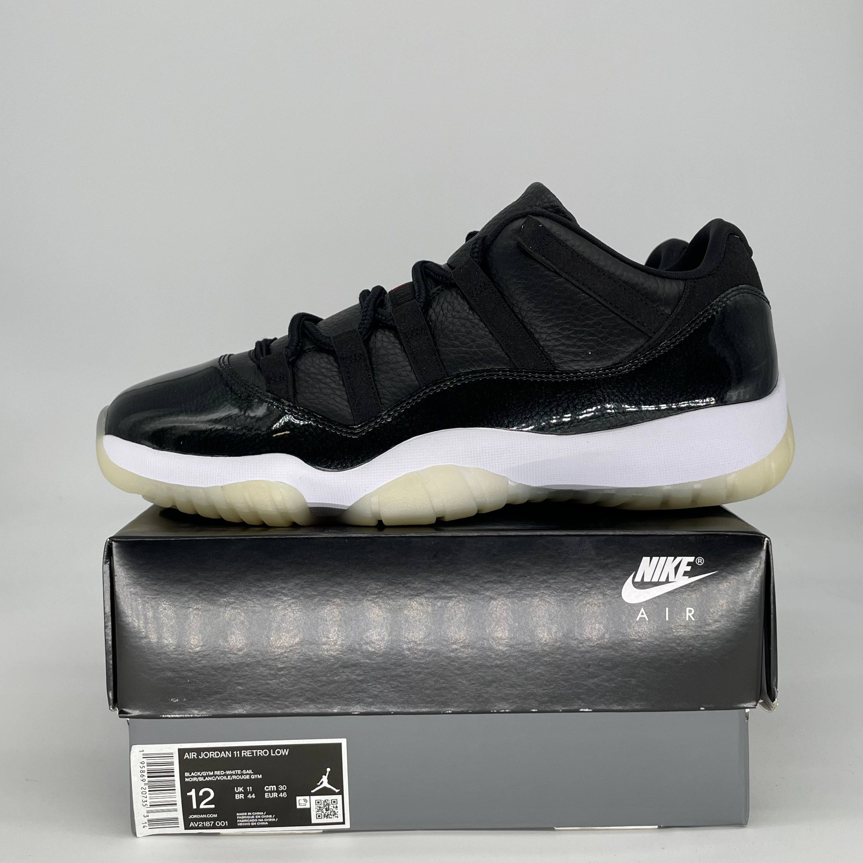 AIR JORDAN 11 LOW 72-10 AV2187-001 SIZE 12/13.5W