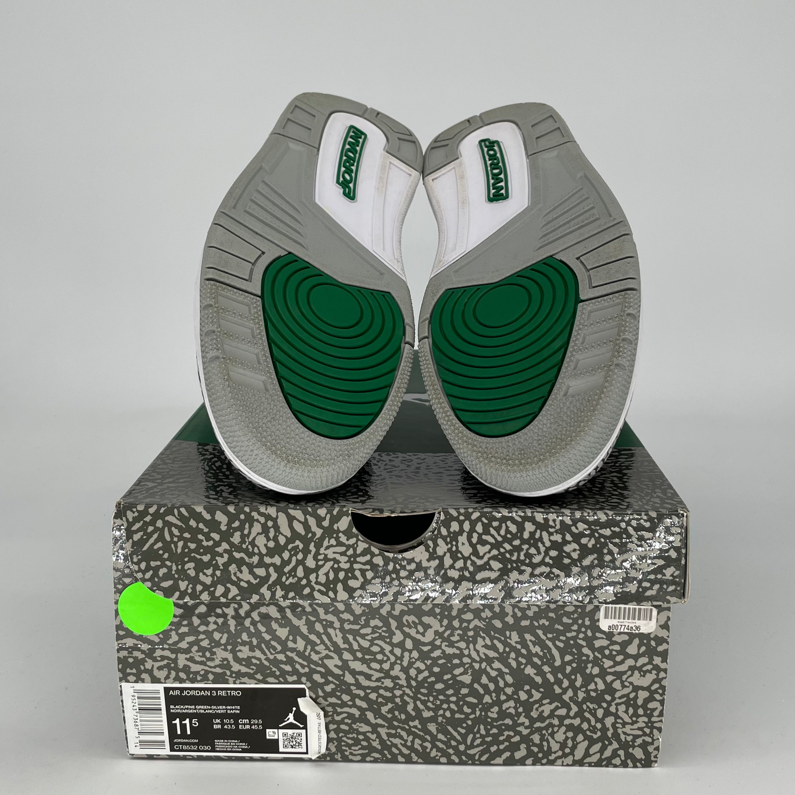 AIR JORDAN 3 PINE GREEN SIZE 11.5/13W CT8532-030