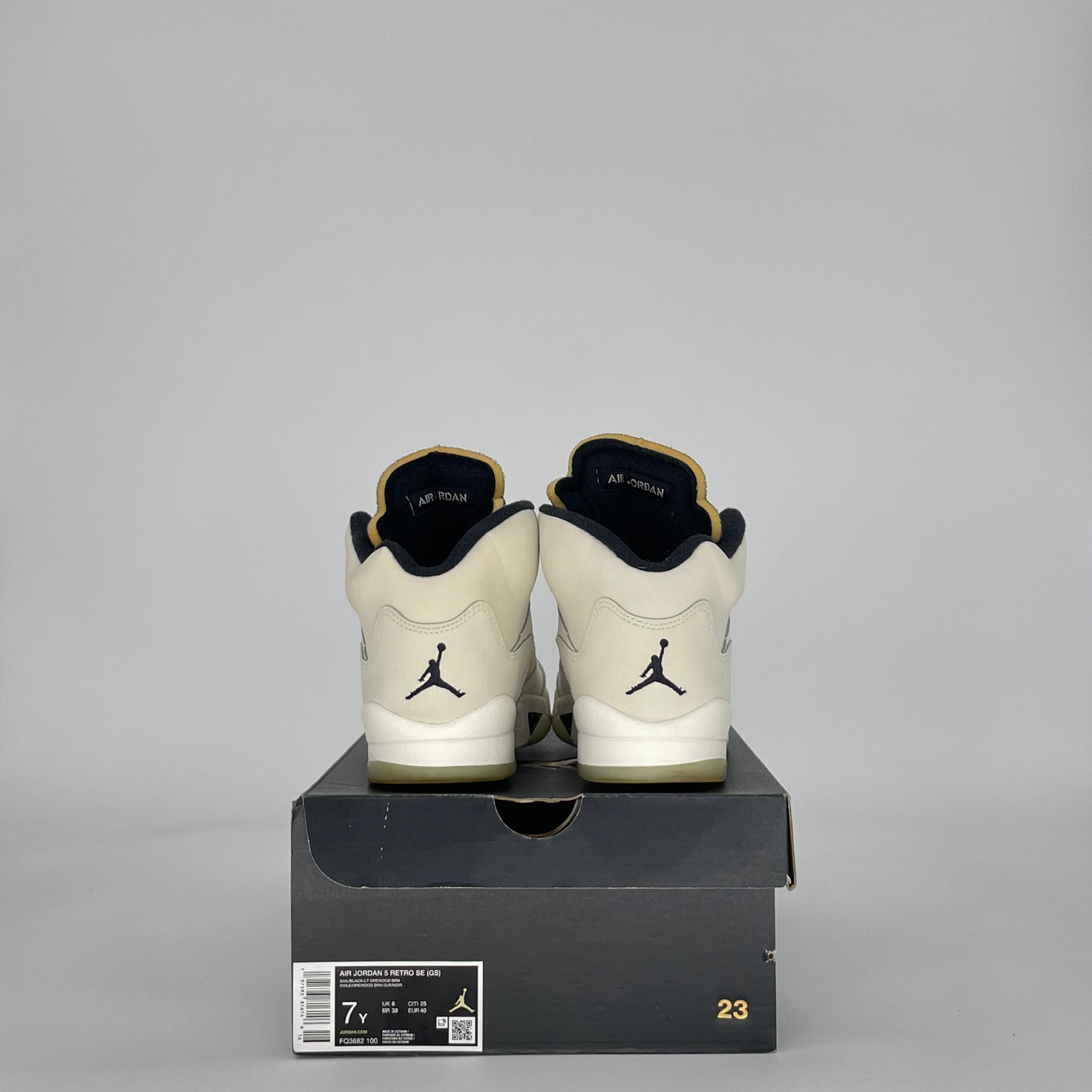 AIR JORDAN 5 SAIL FQ3682-100 SIZE 7/8.5W GS