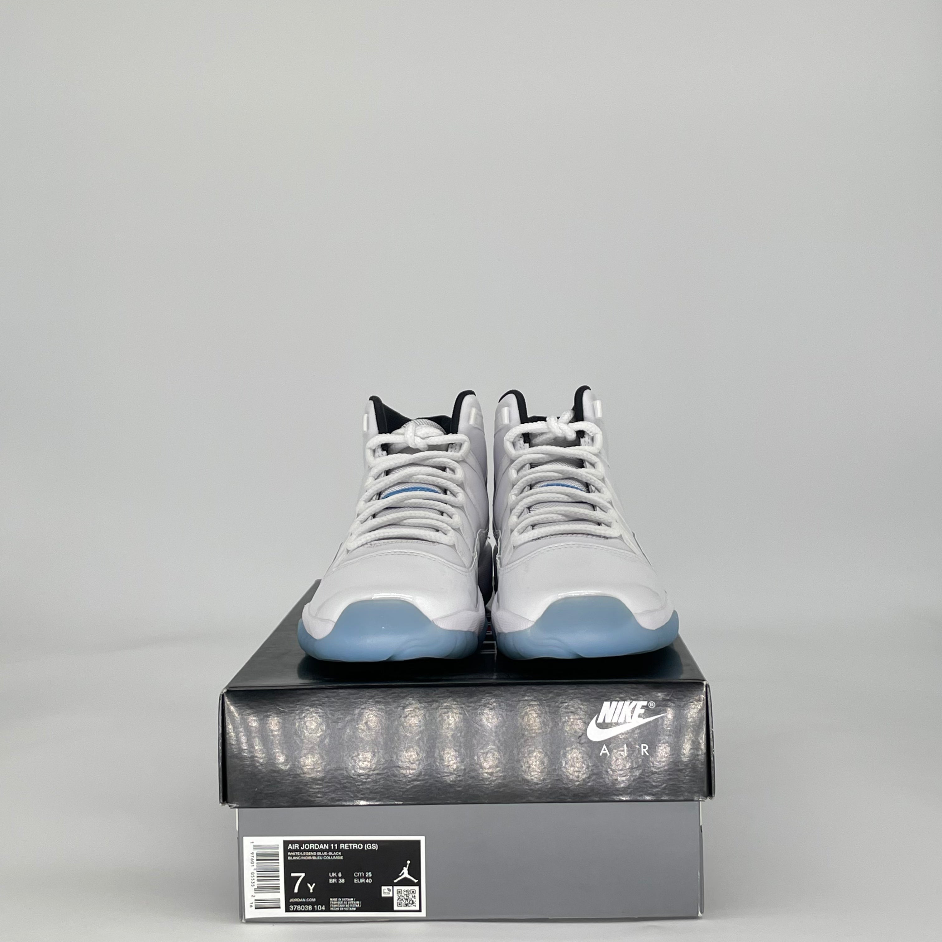 AIR JORDAN11 LEGEND BLUE (2024) (GS) 378038-104 SIZE 7/8.5W GS