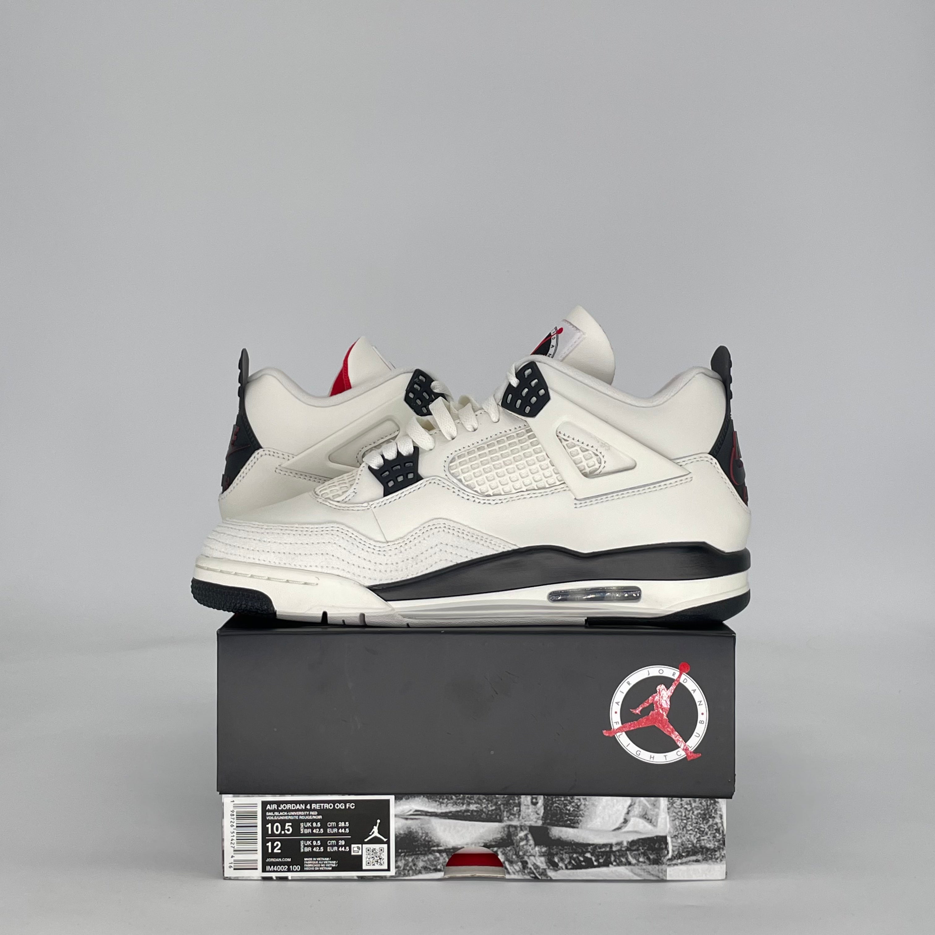 AIR JORDAN 4 FLIGHT CLUB IM4002-100 SIZE 10.5/12W