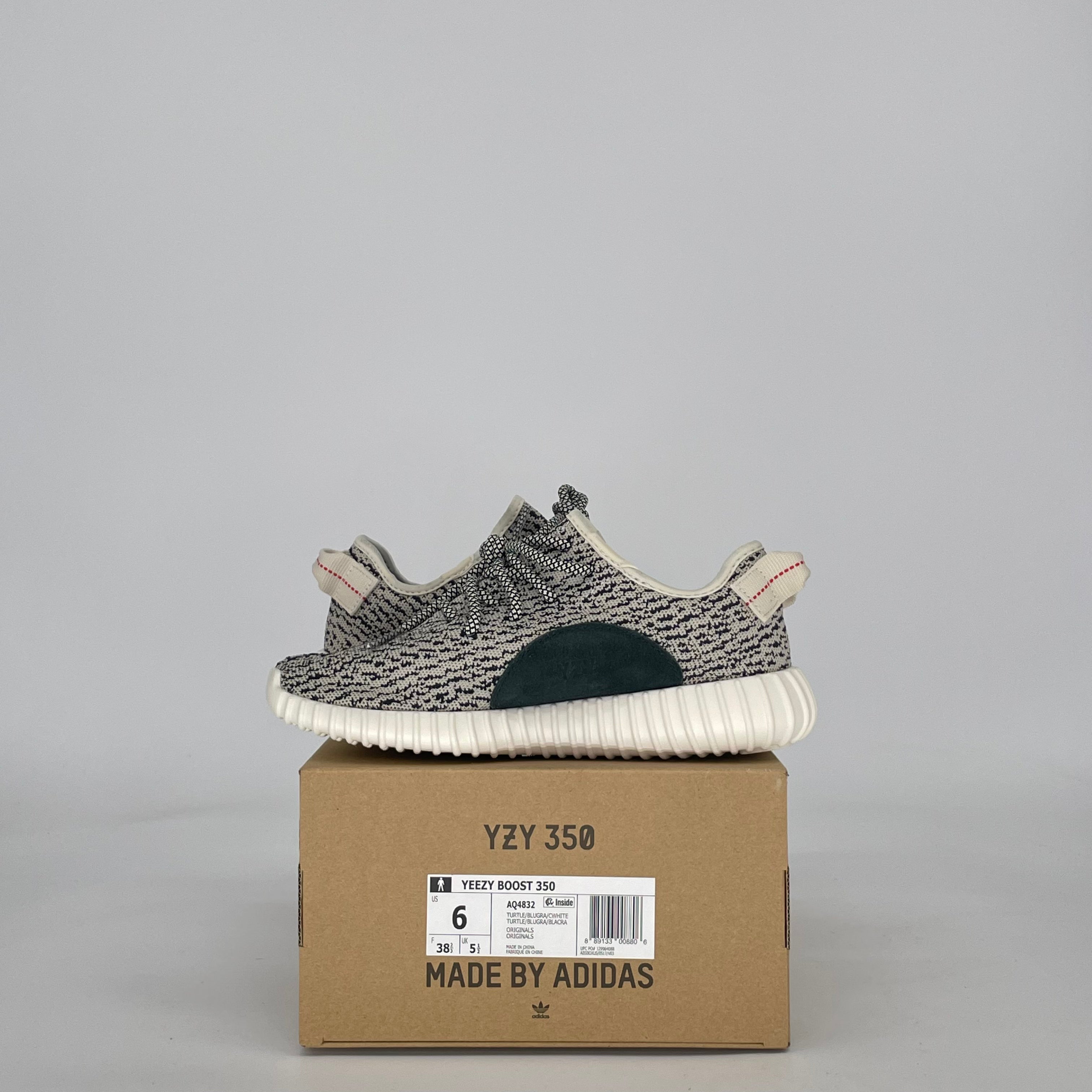 ADIDAS YEEZY BOOST 350 TURTLEDOVE (2022) AQ4832 SIZE 6/7.5W GS