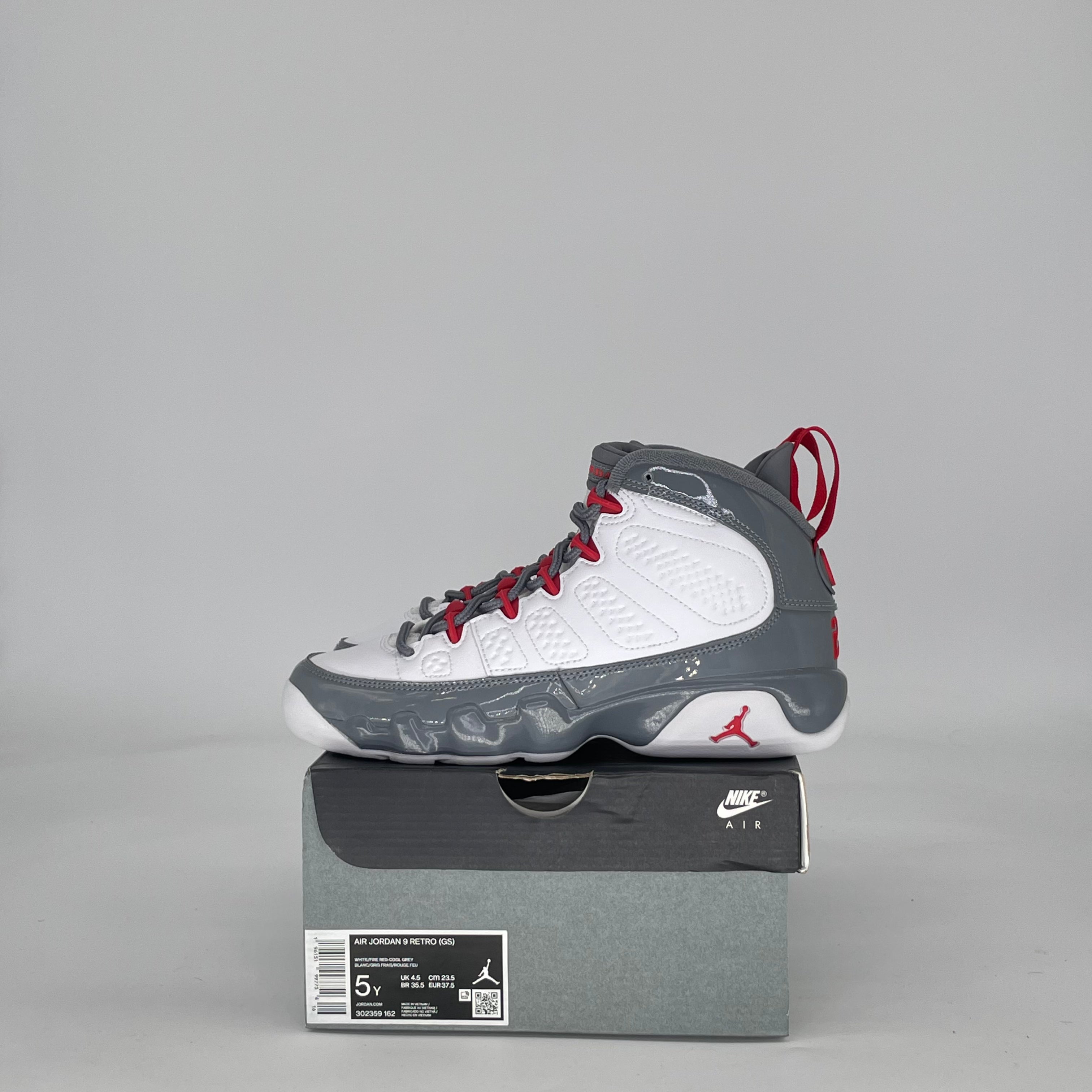 AIR JORDAN 9 FIRE RED 302359-162 SIZE 5/6.5W GS