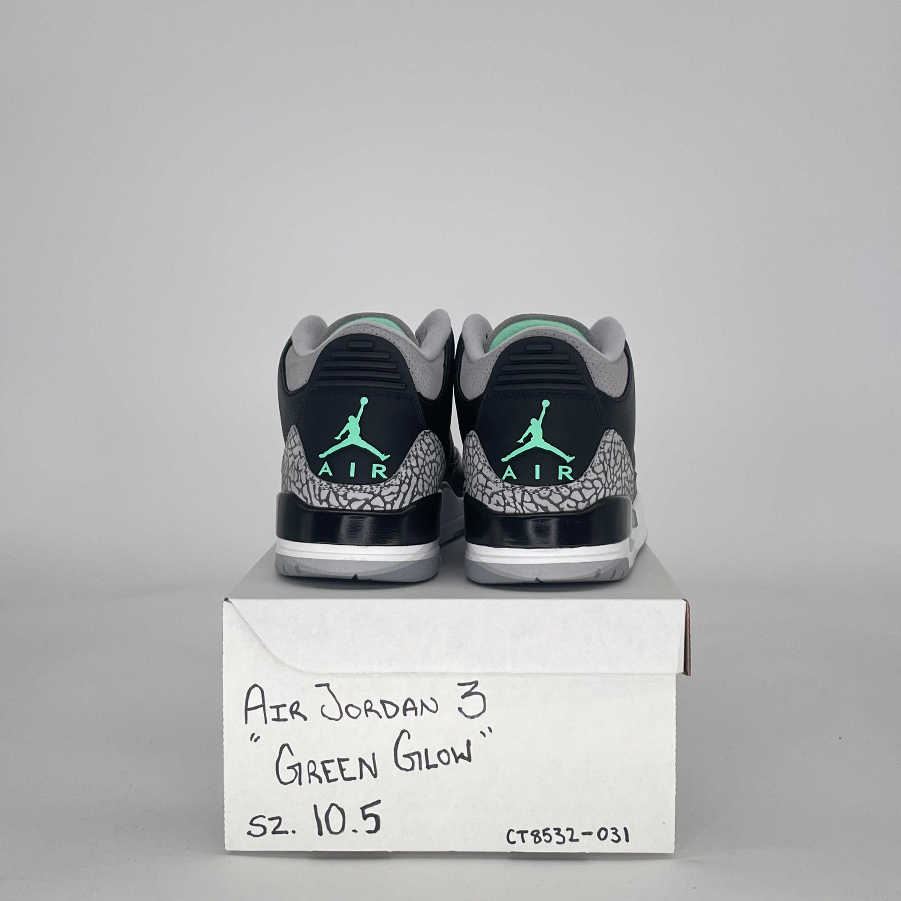 AIR JORDAN 3 GREEN GLOW CT8532-031 SIZE 10.5/12W