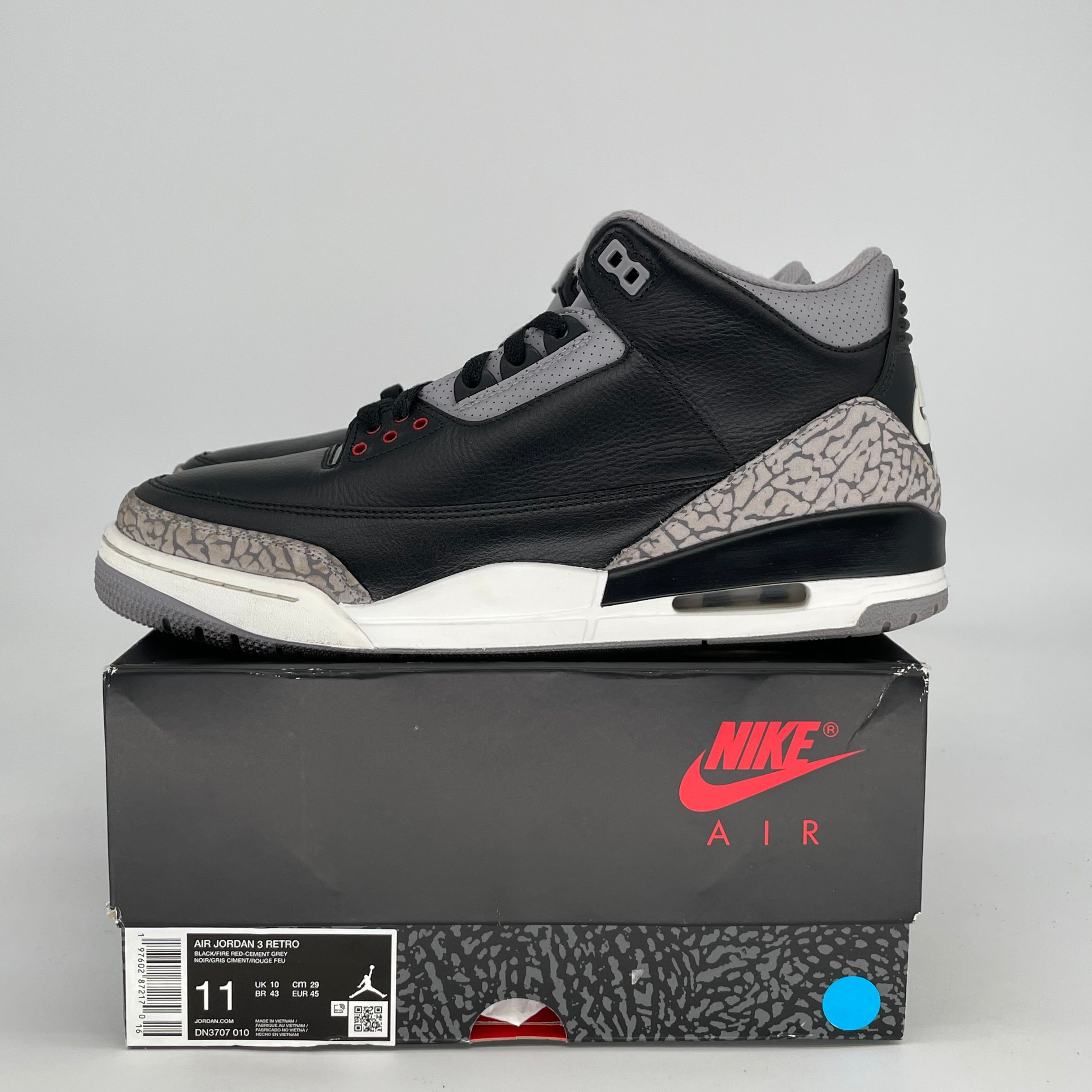 AIR JORDAN 3 BLACK CEMENT DN3707-010 SIZE 11/12.5W