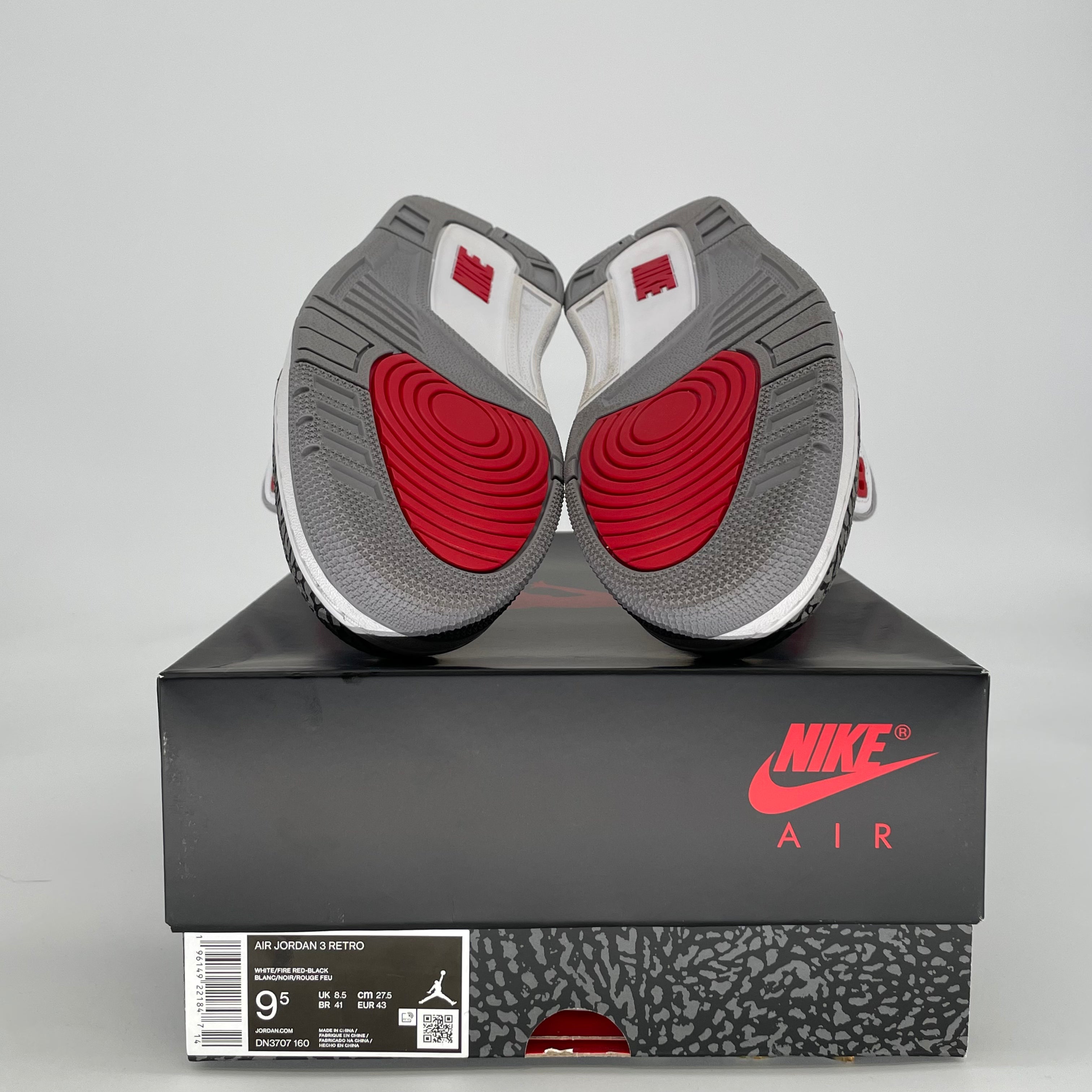 AIR JORDAN 3 FIRE RED DN3707-160 SIZE 9.5/11W