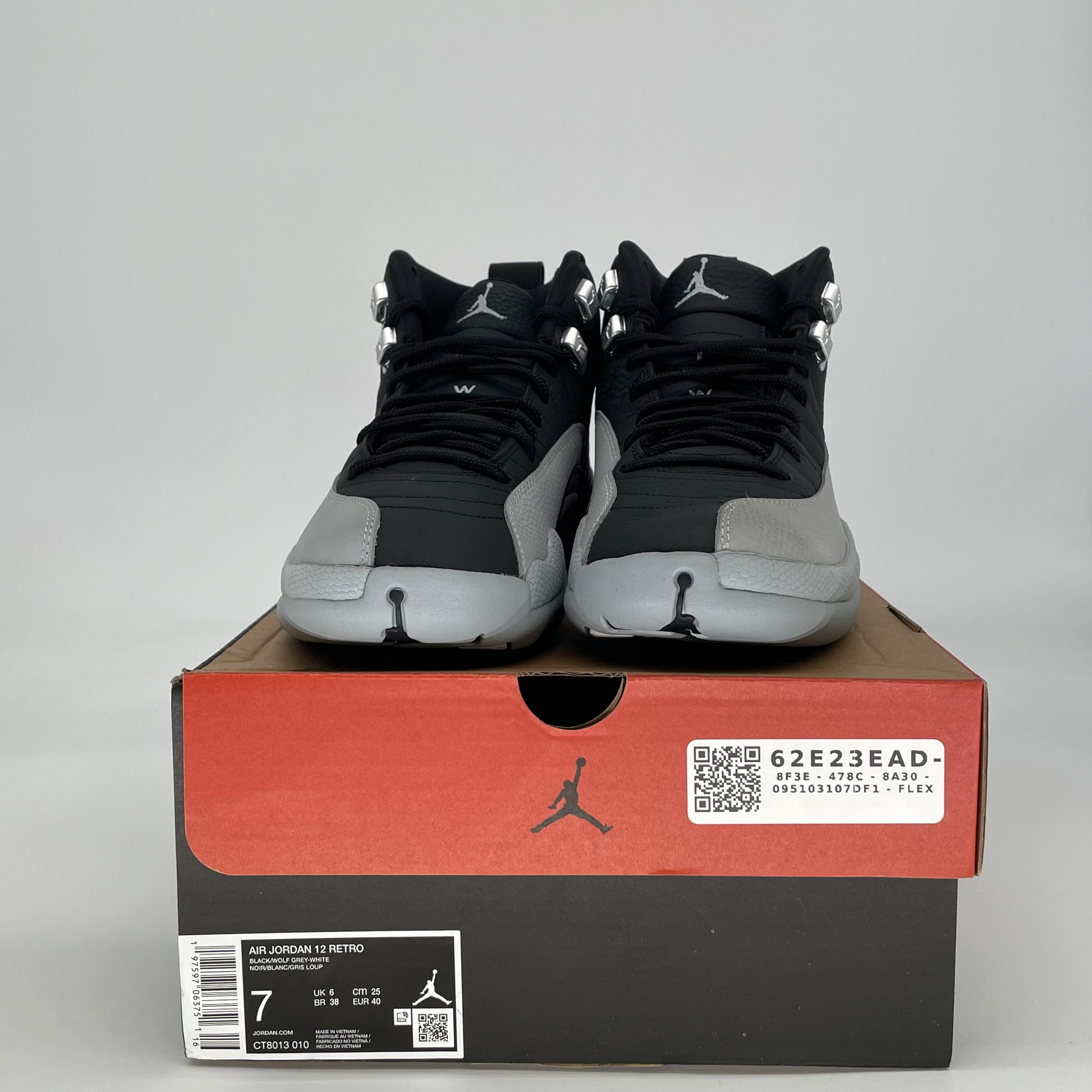 AIR JORDAN 12 BARONS CT8013-010 SIZE 7/8.5W