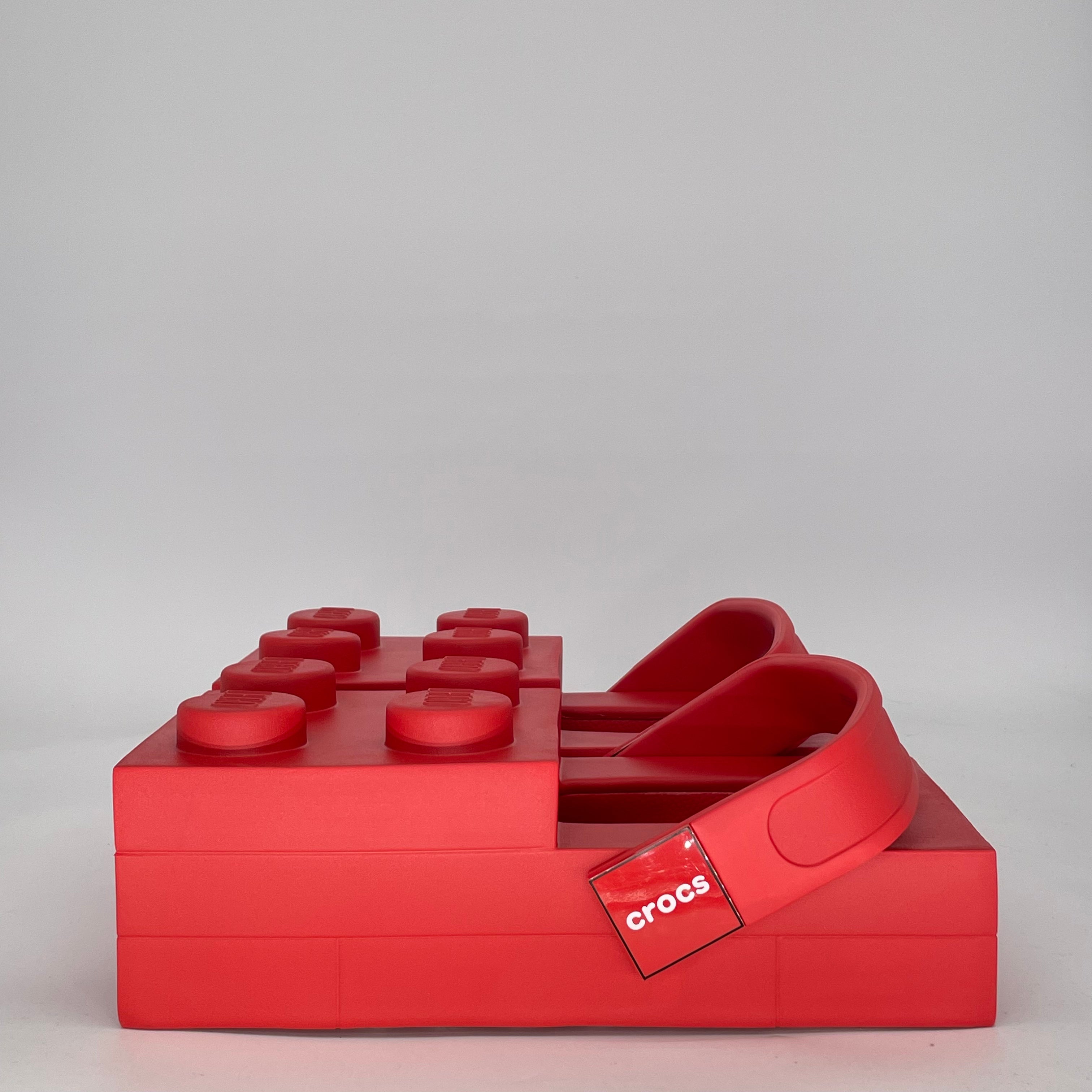 CROCS BRICK CLOG LEGO RED 211719-5DJ SIZE 13/14.5W