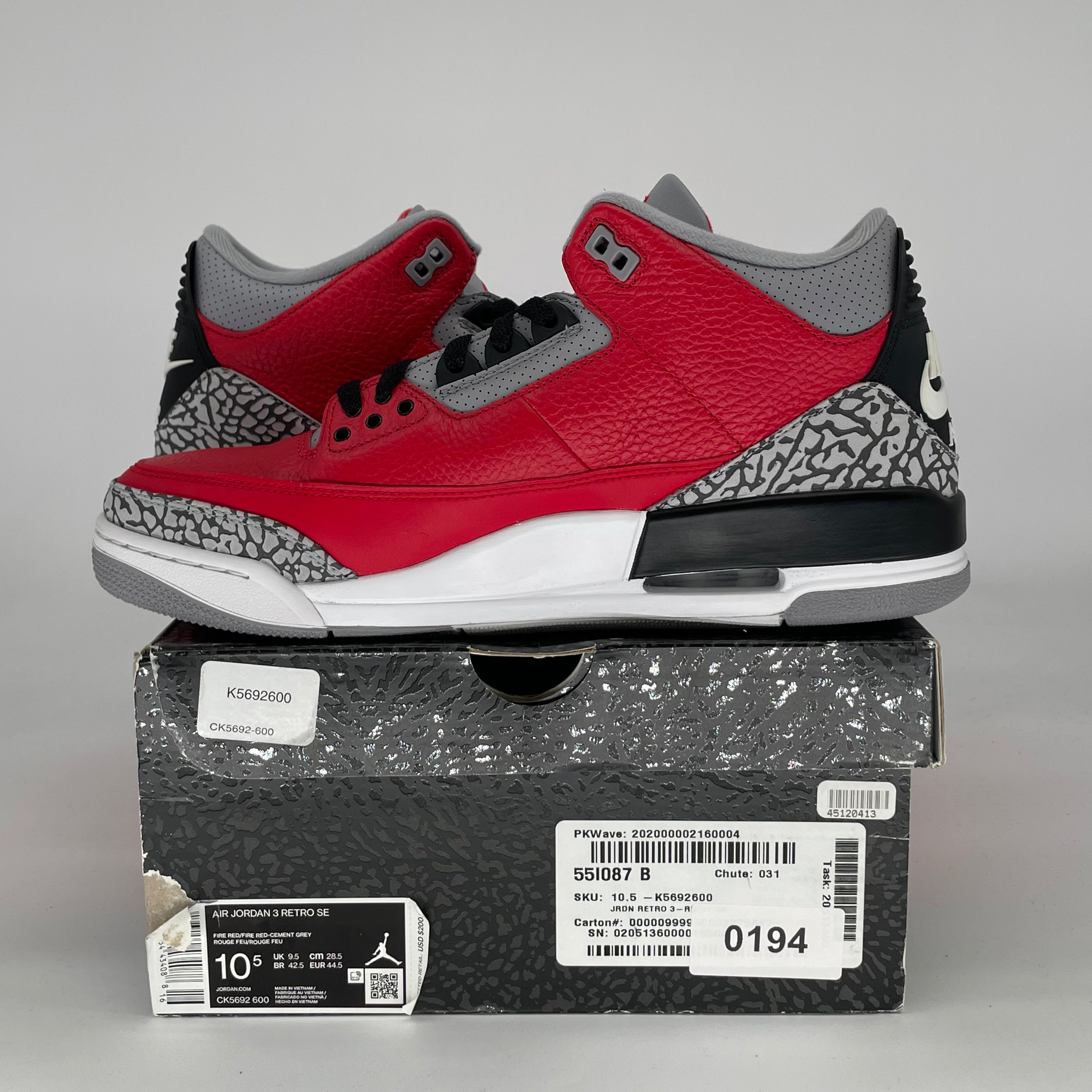 AIR JORDAN 3 UNITE CK5692-600 SIZE 10.5/12W