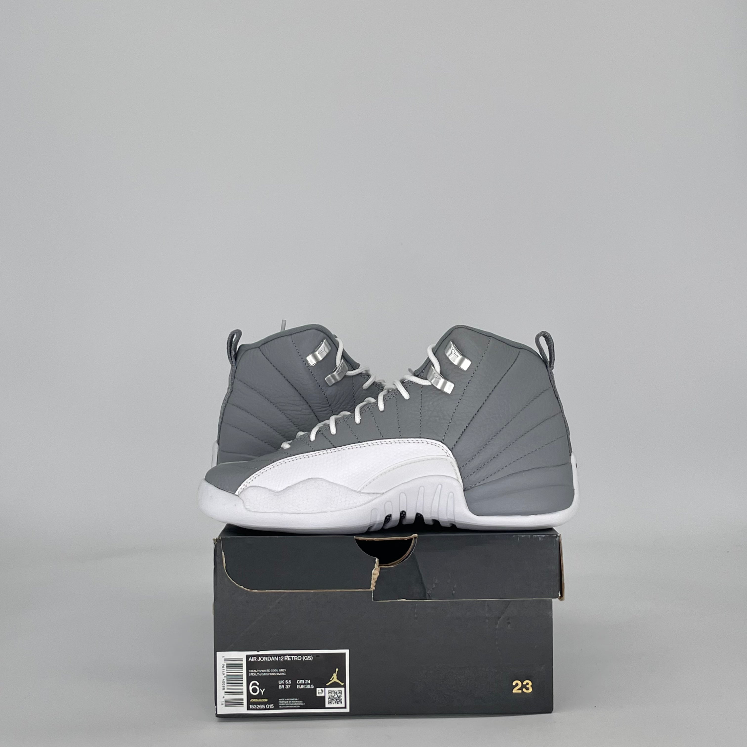 AIR JORDAN 12 STEALTH 153265-015 SIZE 6/7.5W GS