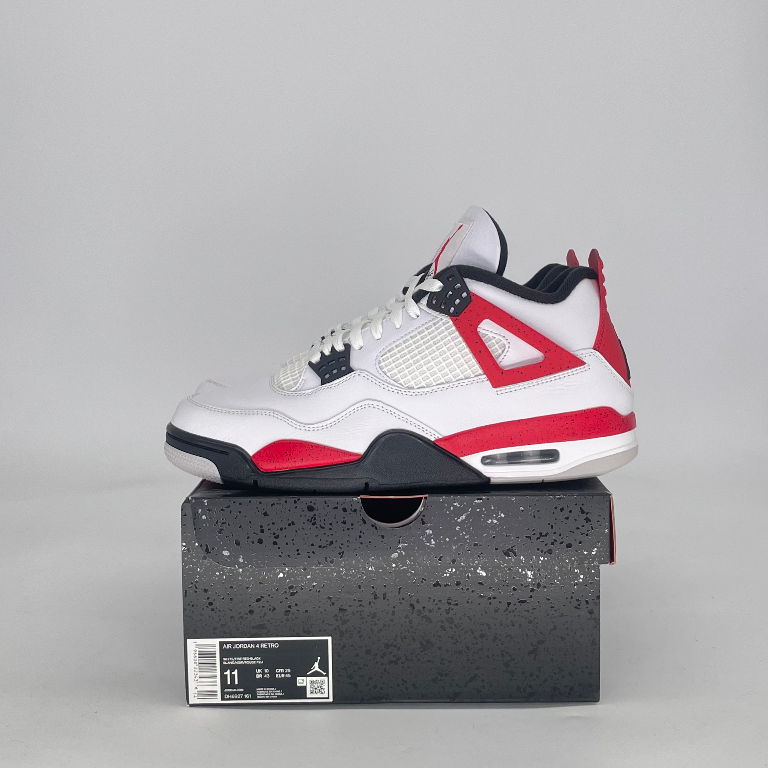 AIR JORDAN 4 RED CEMENT DH6927-161 SIZE 11/12.5W