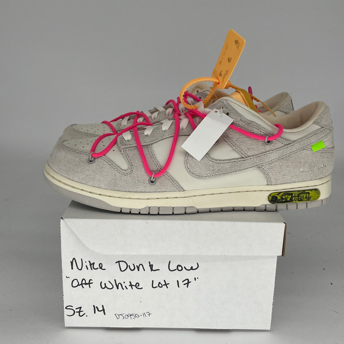 Nike Dunk Low Off-White Lot 17