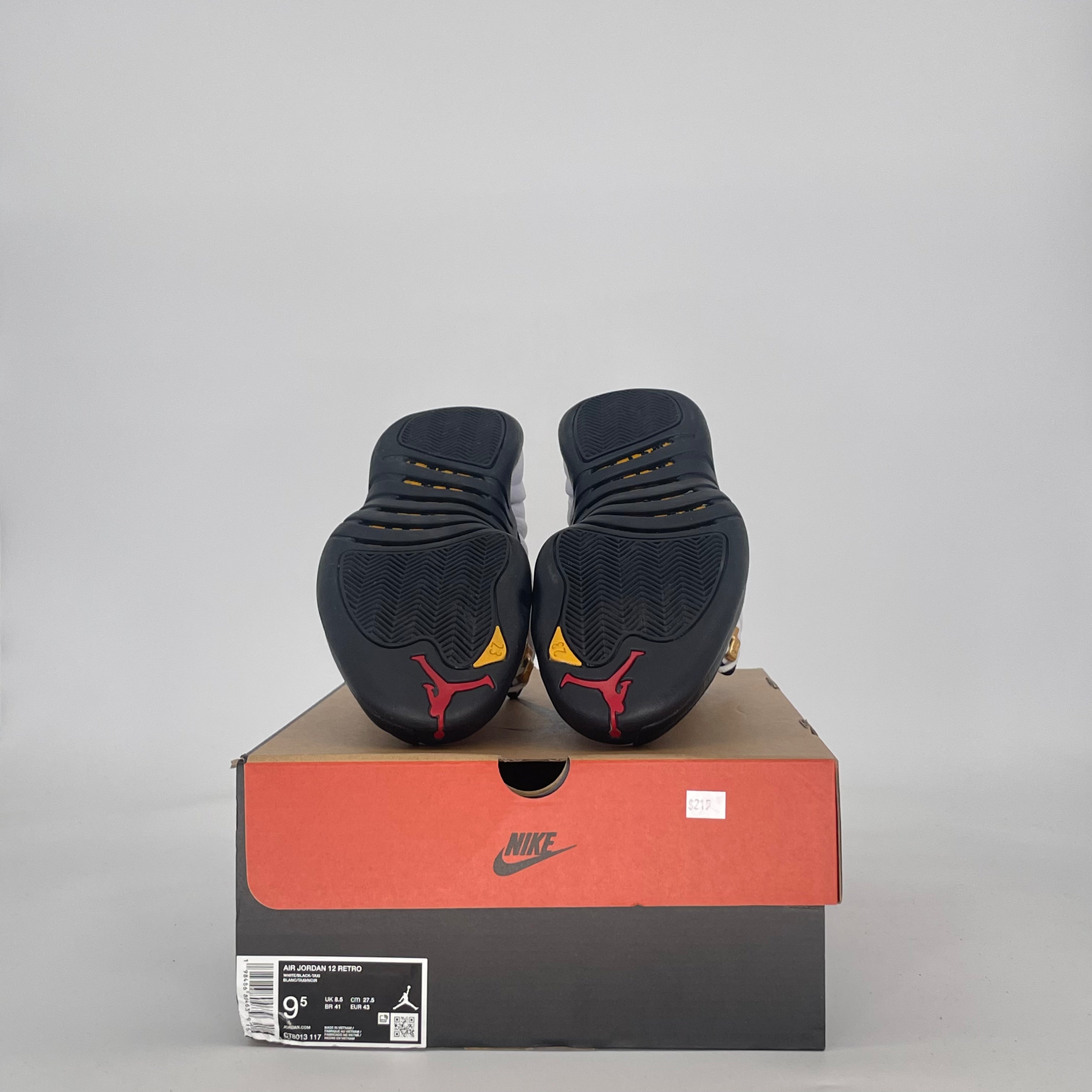 AIR JORDAN 12 TAXI CT8013-117 SIZE 9.5/11W