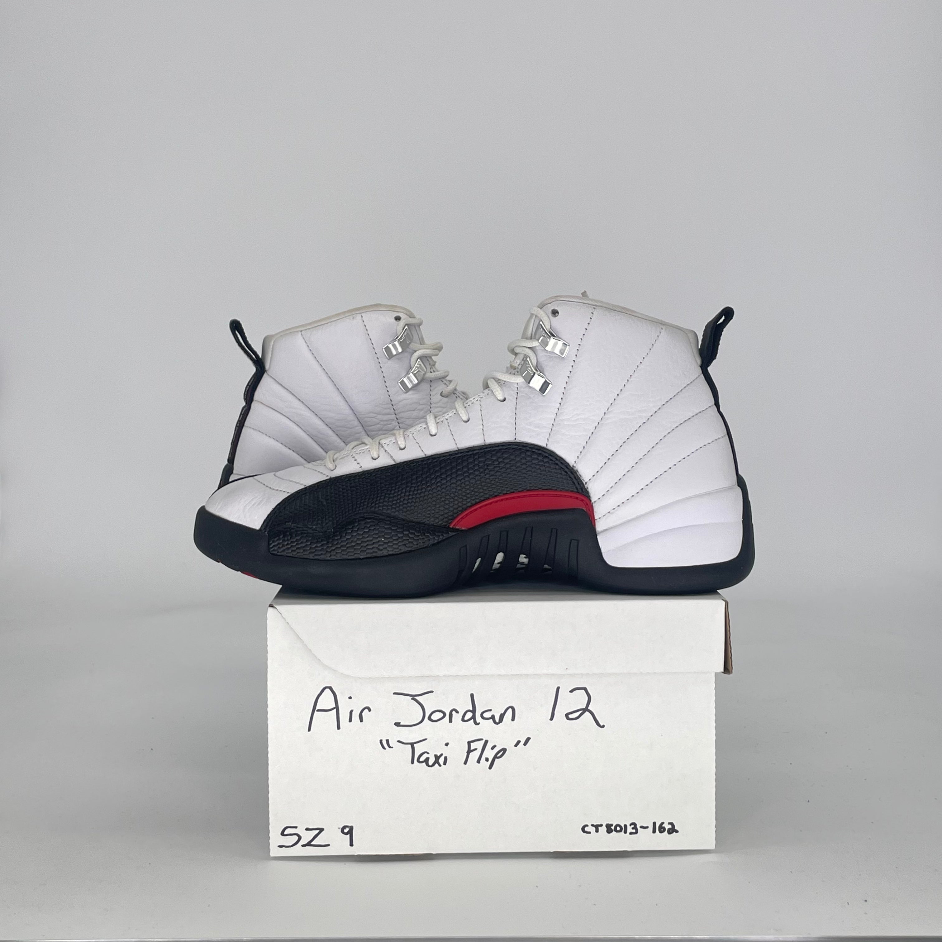 AIR JORDAN 12 TAXI FLIP CT8013-162 SIZE 9/10.5W