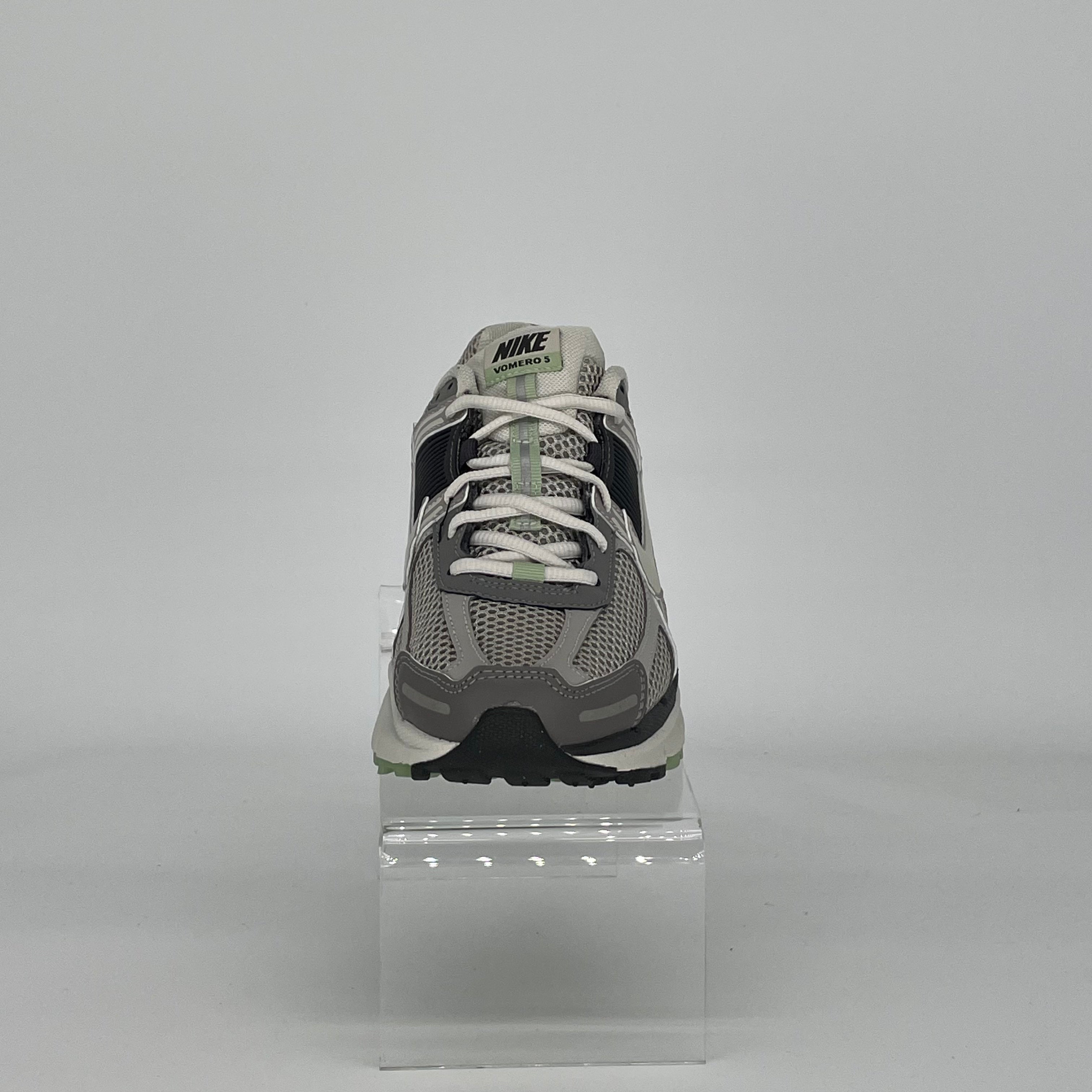 NIKE ZOOM VOMERO 5 COBBLESTONE FLAT PEWTER W FB8825-001