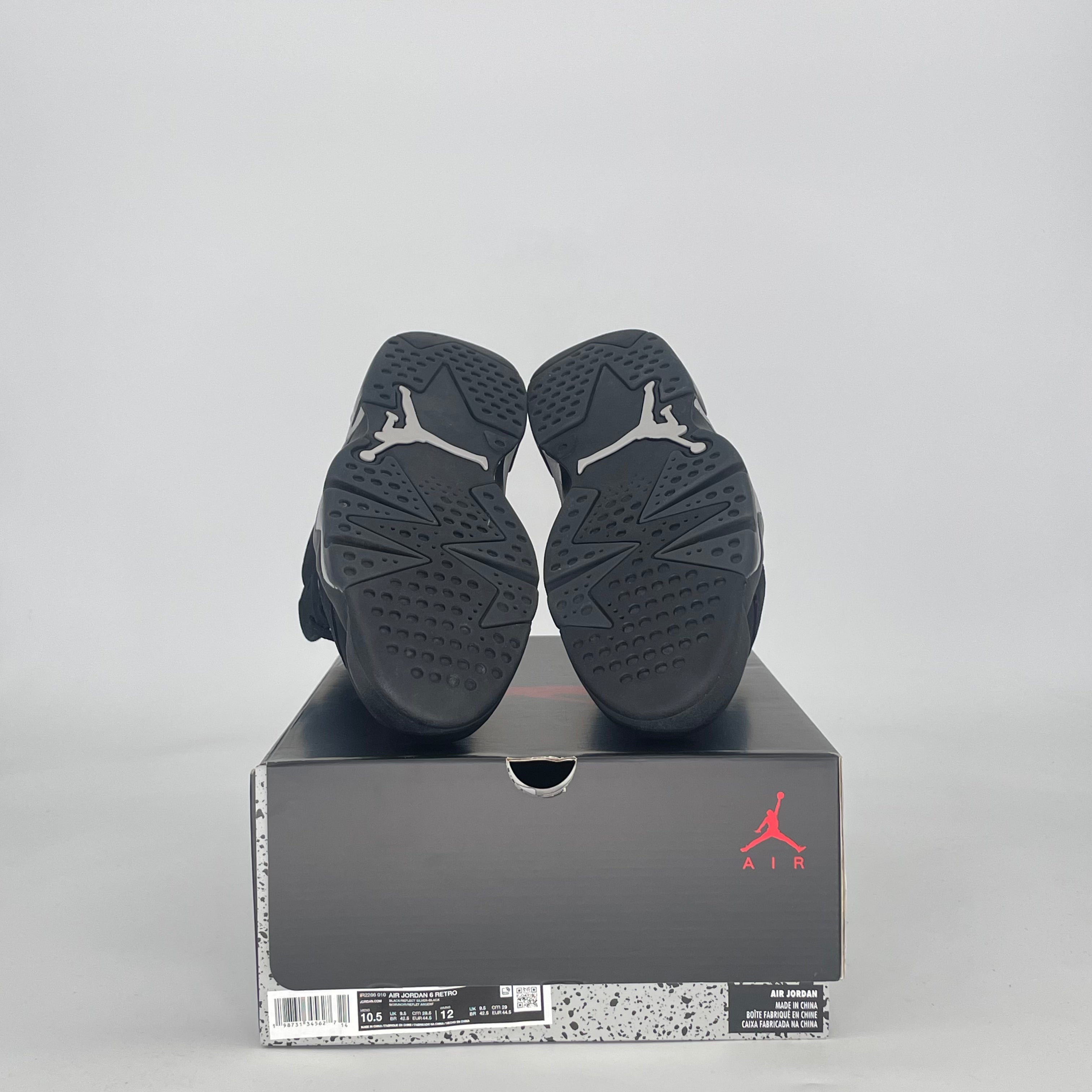 AIR JORDAN 6 CAP AND GOWN IR2266-010 SIZE 10.5/12W