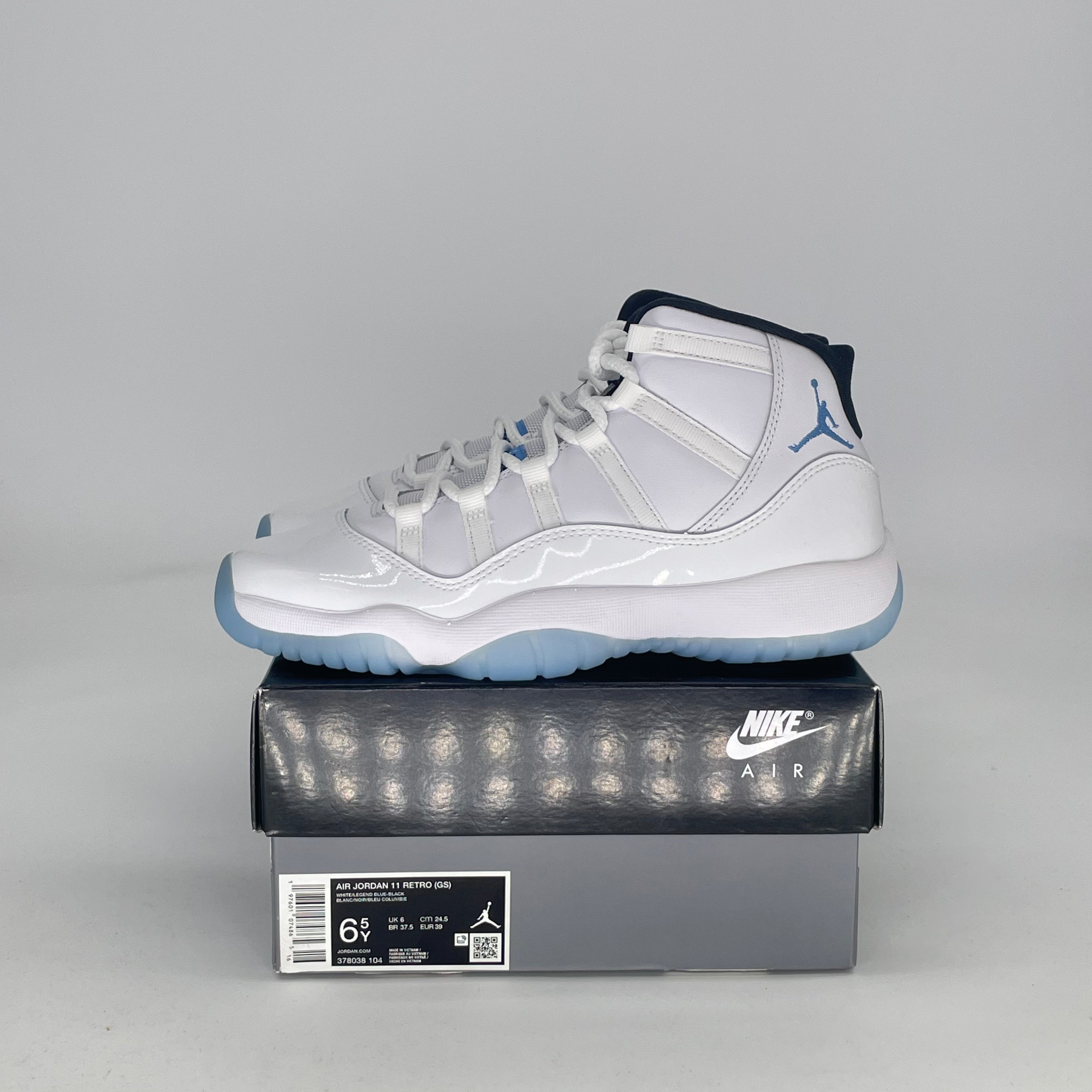 AIR JORDAN 11 LEGEND BLUE 378038-104 SIZE 6.5/8W GS