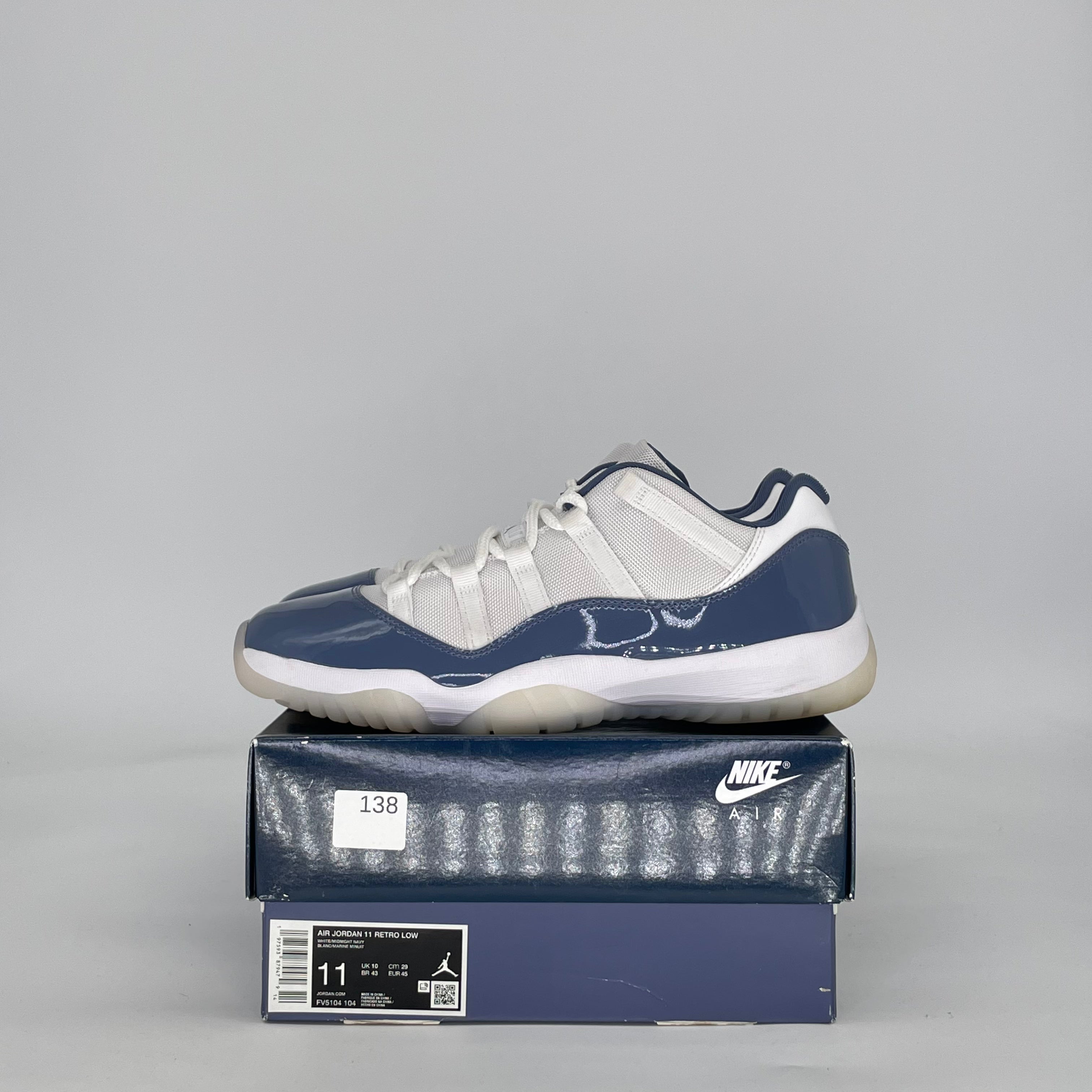 AIR JORDAN 11 LOW DIFFUSED BLUE FV5104-104 SIZE 11/12.5W
