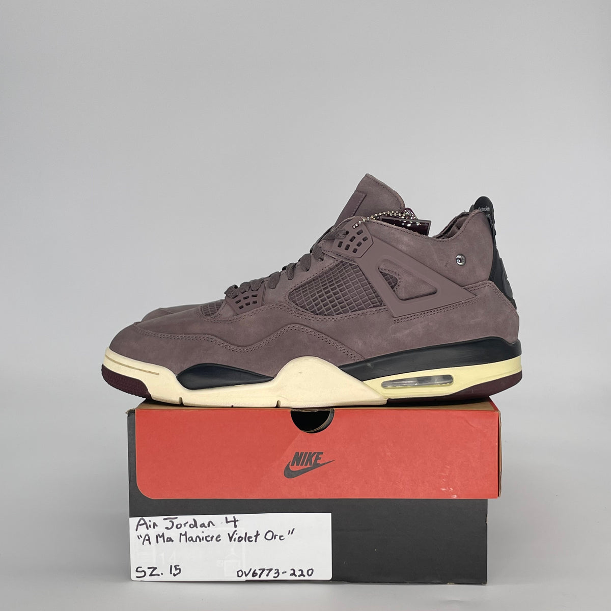 Jordan 4 Retro SP A Ma Maniére Violet Ore