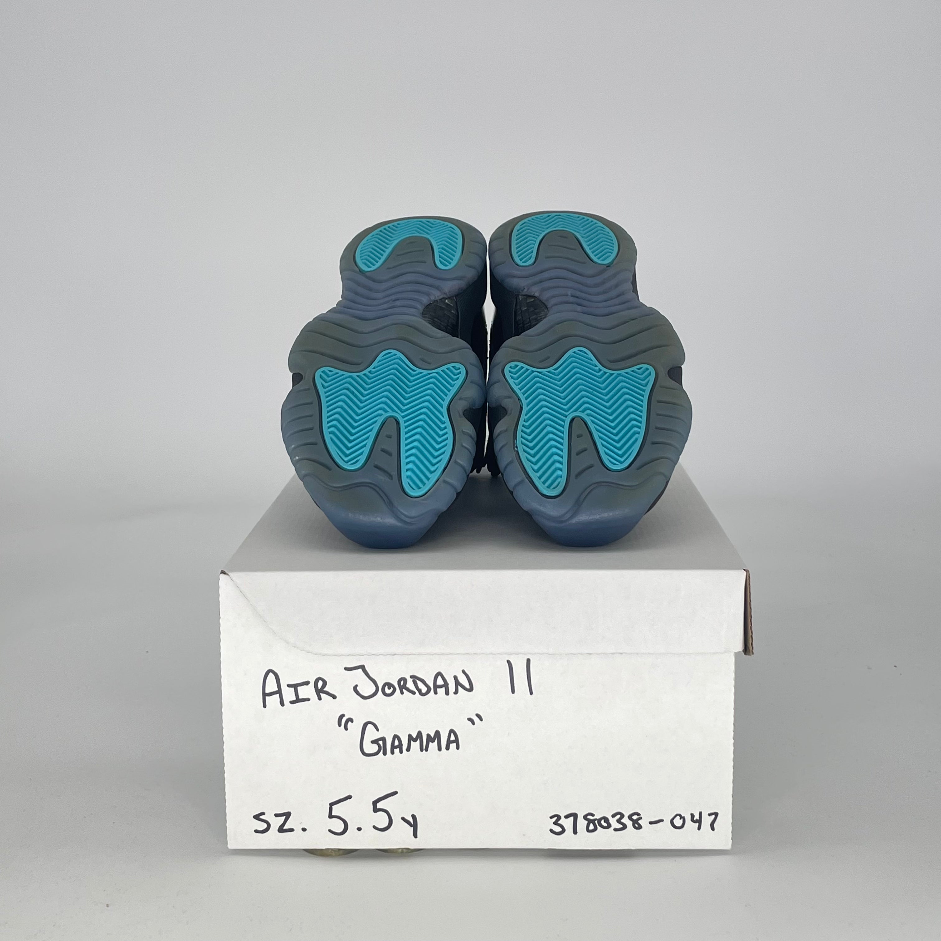 AIR JORDAN 11 GAMMA BLUE 378038-047 SIZE 5.5/7W GS