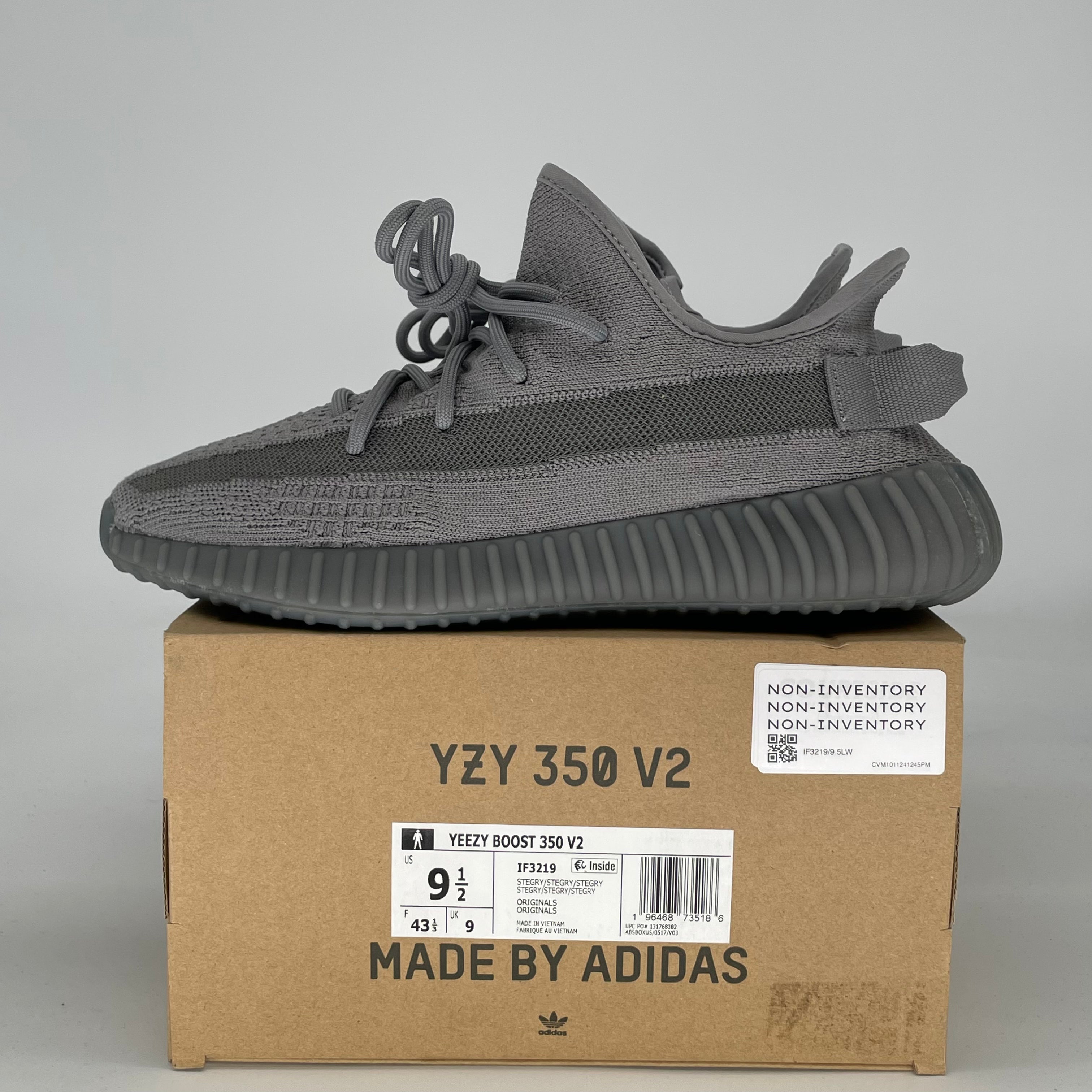 ADIDAS YEEZY 350 V2 STEEL GREY IF3219 SIZE 9.5/11W