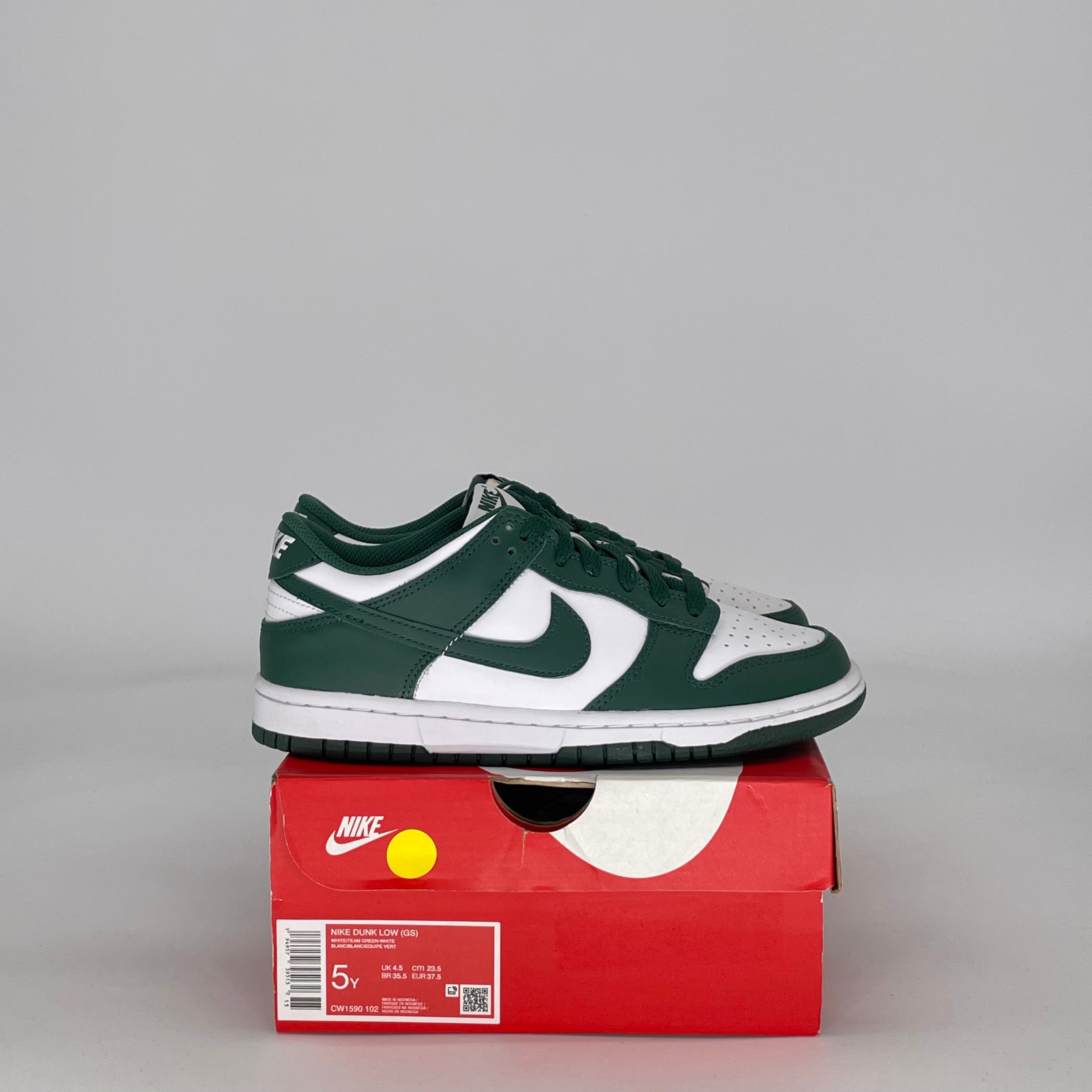 NIKE DUNK LOW MICHIGAN STATE CW1590-102 SIZE 5/6.5W GS