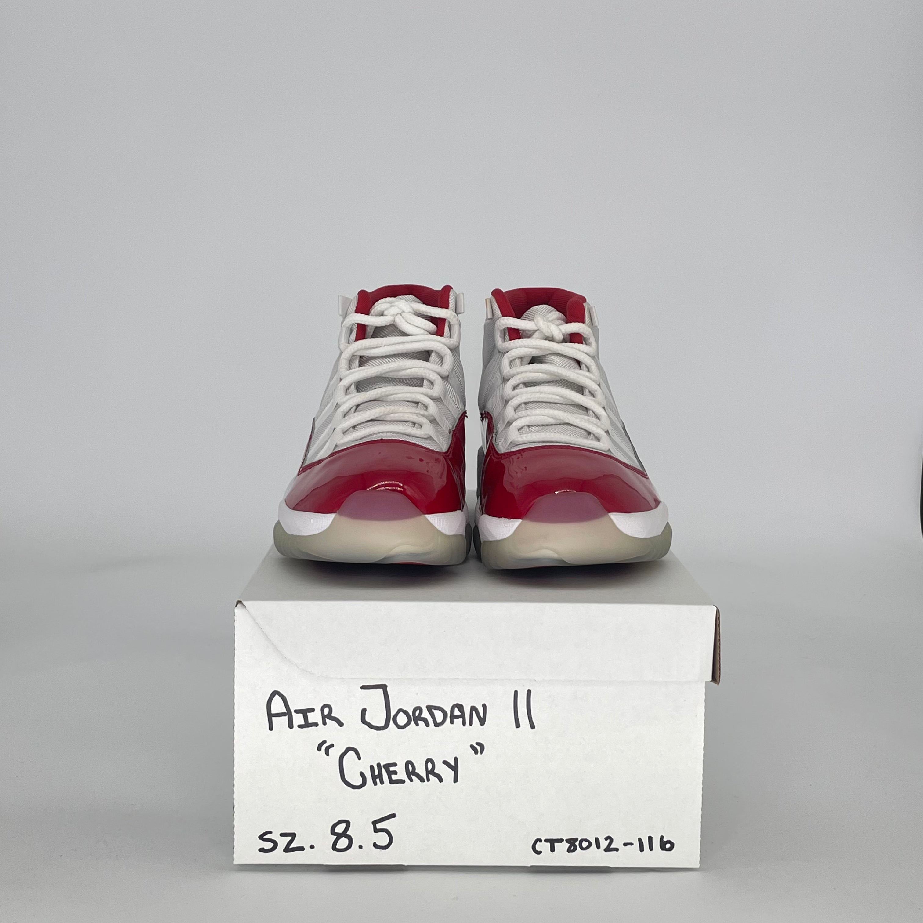 AIR JORDAN 11 CHERRY CT8012-116 SIZE 8.5/10W