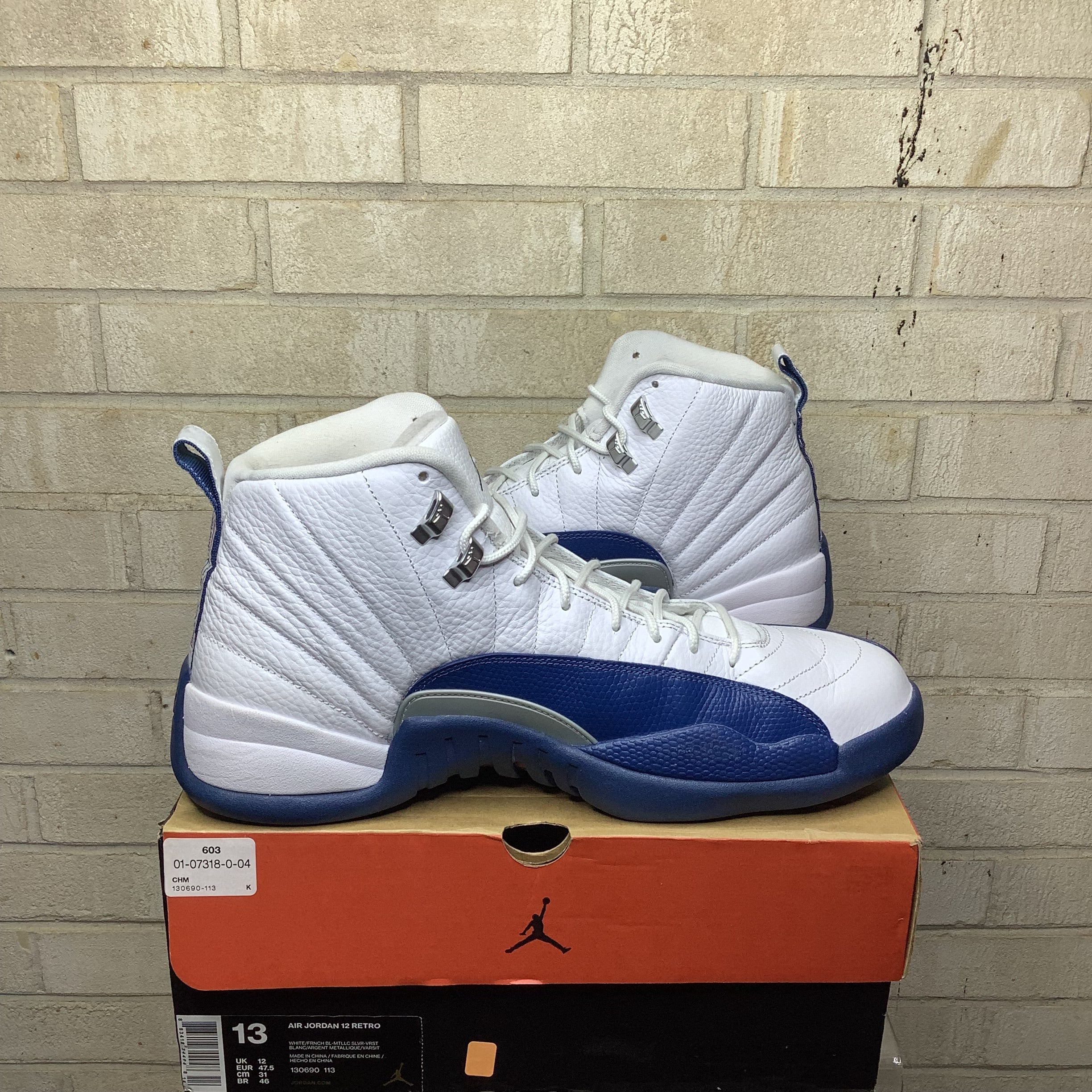 AIR JORDAN 12 FRENCH BLUE (2016) SIZE 13/14.5W 130690-113