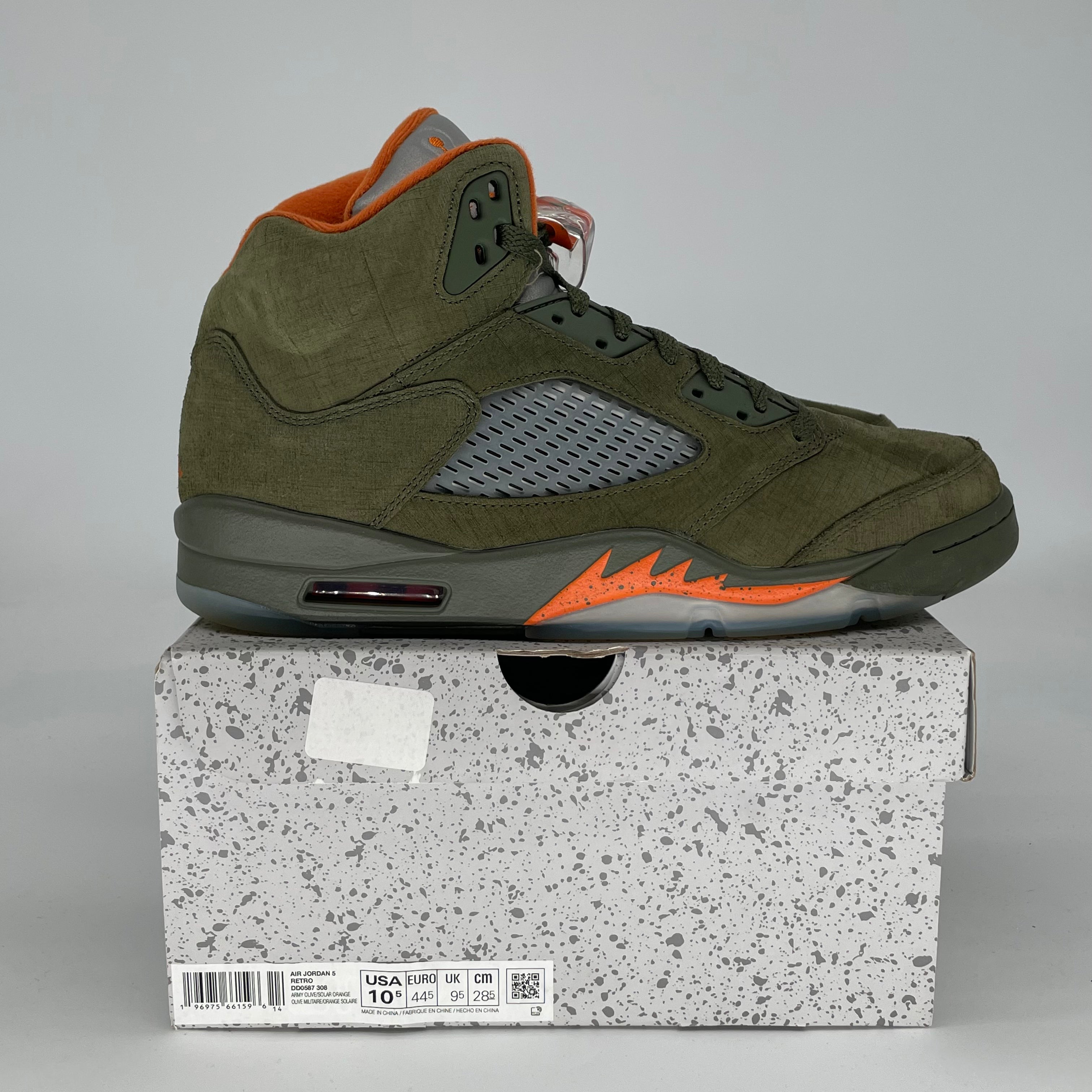 AIR JORDAN 5 OLIVE DD0587-308 SIZE 10.5/12W