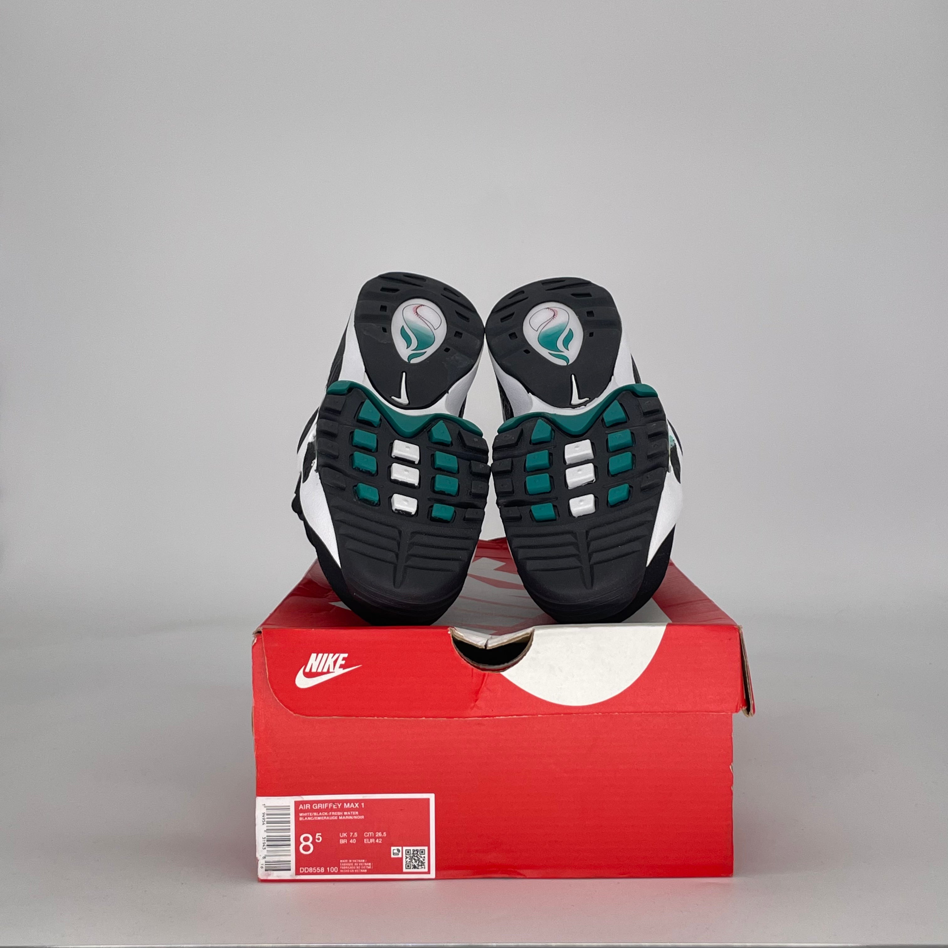 NIKE AIR GRIFFEY MAX 1 WHITE FRESHWATER (2021) DD8558-100 SIZE 8.5/10W
