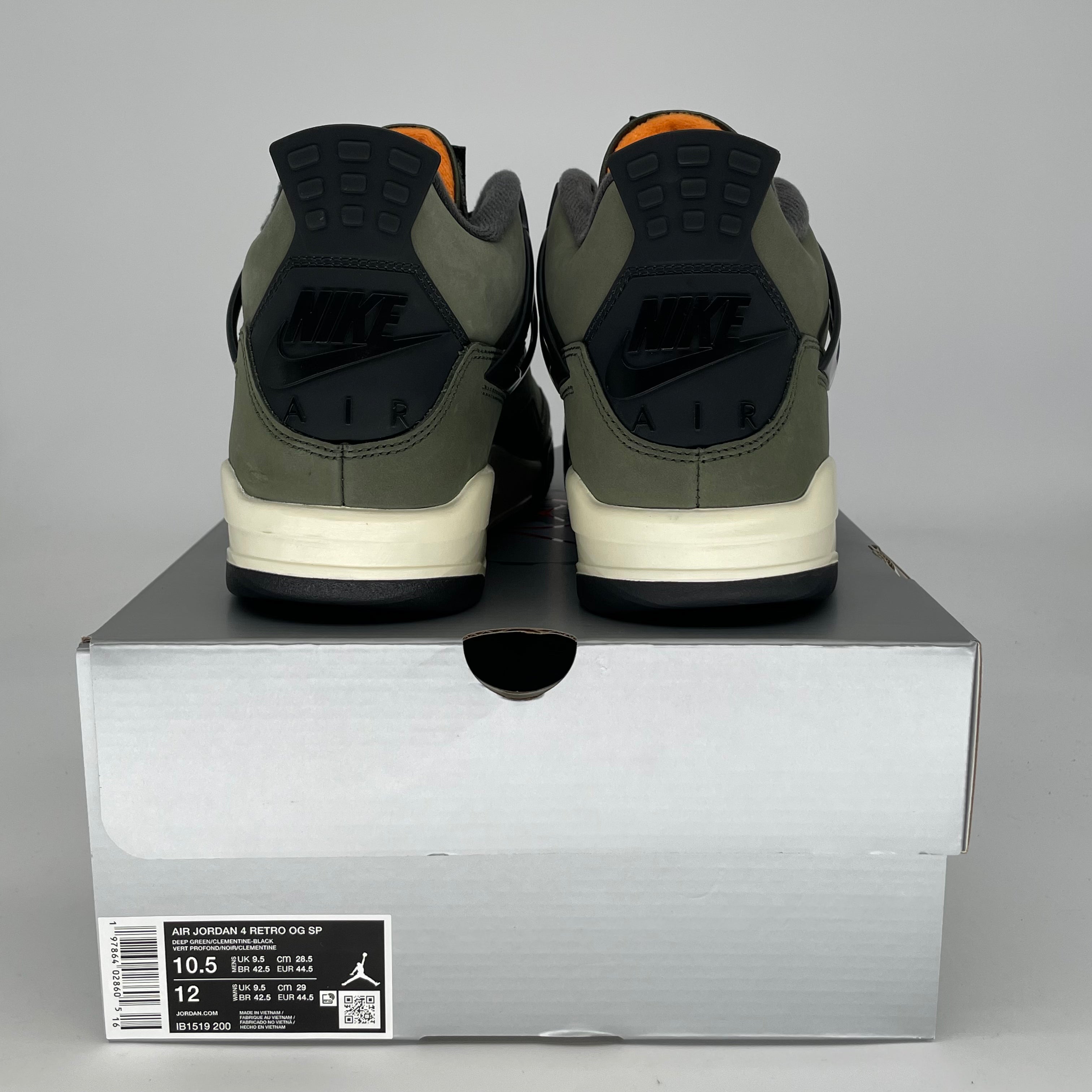 AIR JORDAN 4 UNDEFEATED 2025 IB1519-200 SIZE 10.5/12W