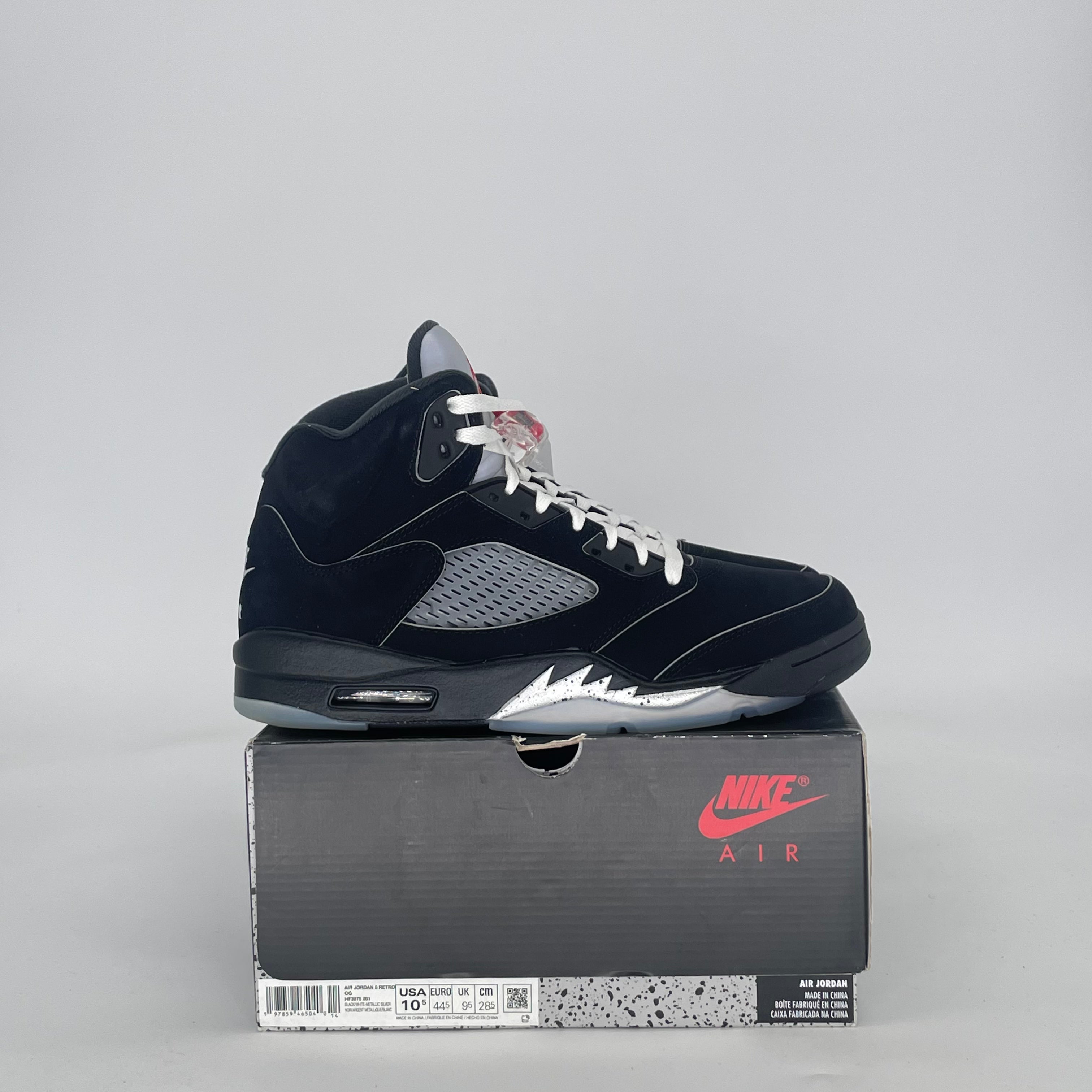 AIR JORDAN 5 BLACK METALLIC REIMAGINED HF3975-001 SIZE 10.5/12W