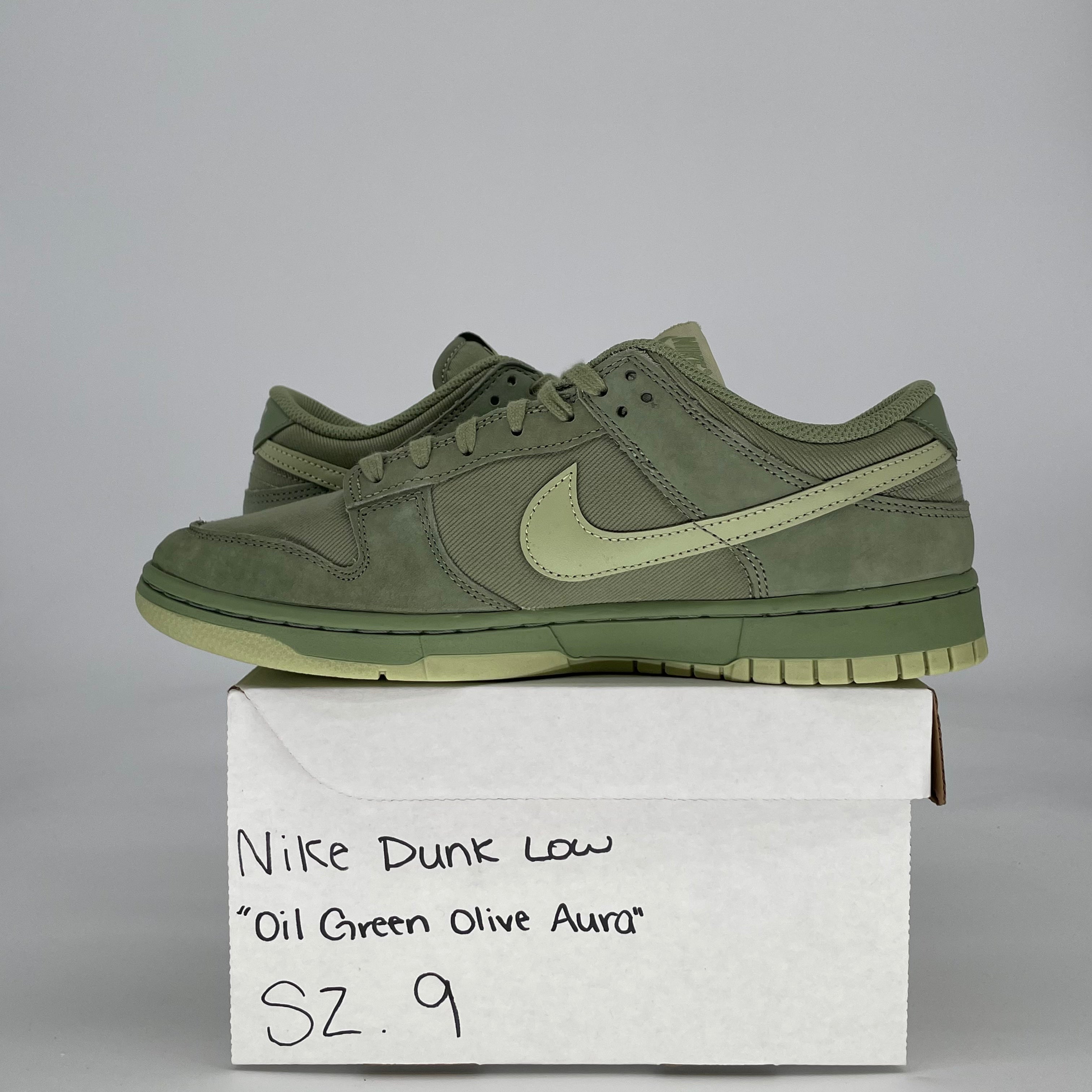 NIKE DUNK LOW OIL GREEN OLIVE AURA FB8895-300 SIZE 9/10.5W