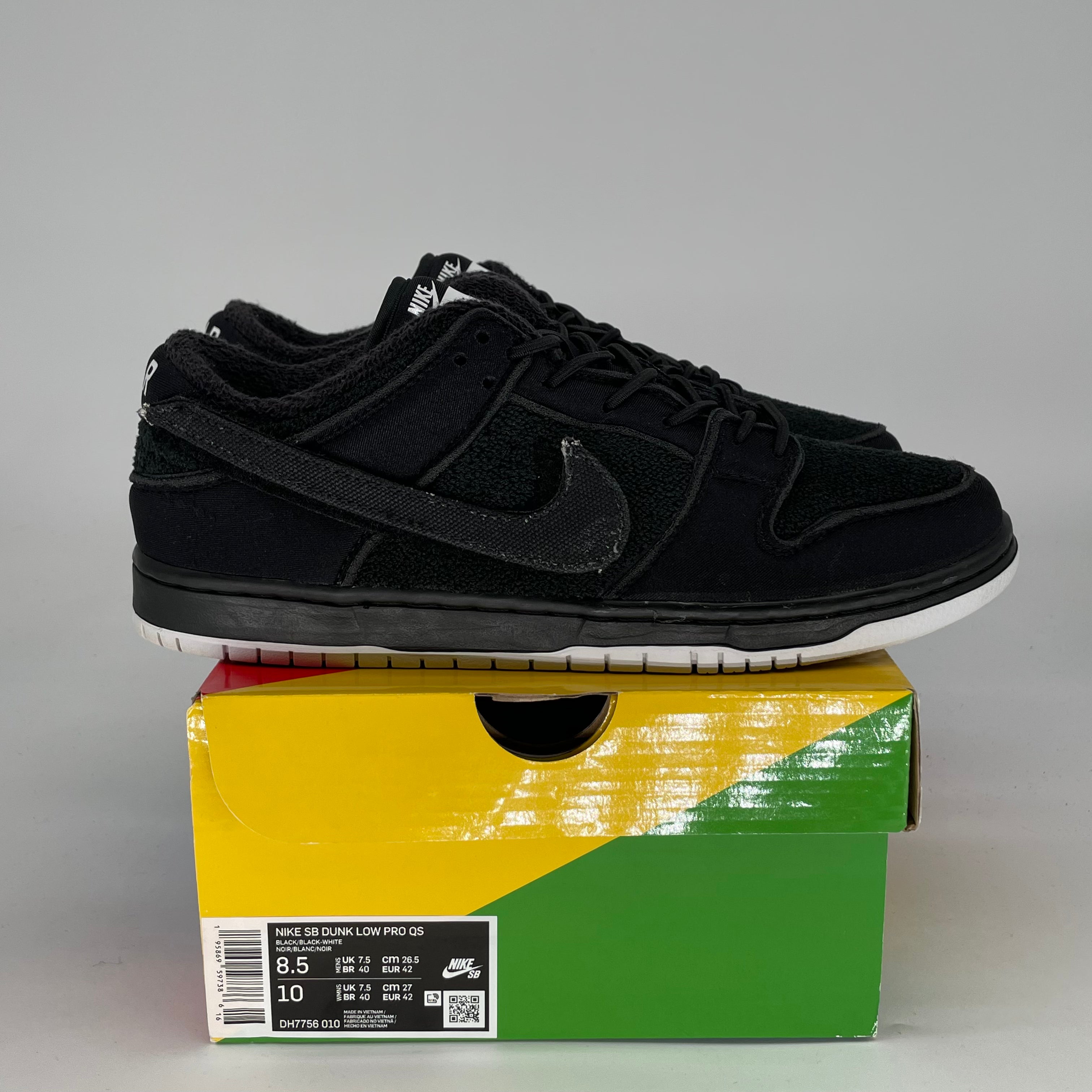 NIKE SB DUNK LOW GNARHUNTERS DH7756-010 SIZE 8.5/10W
