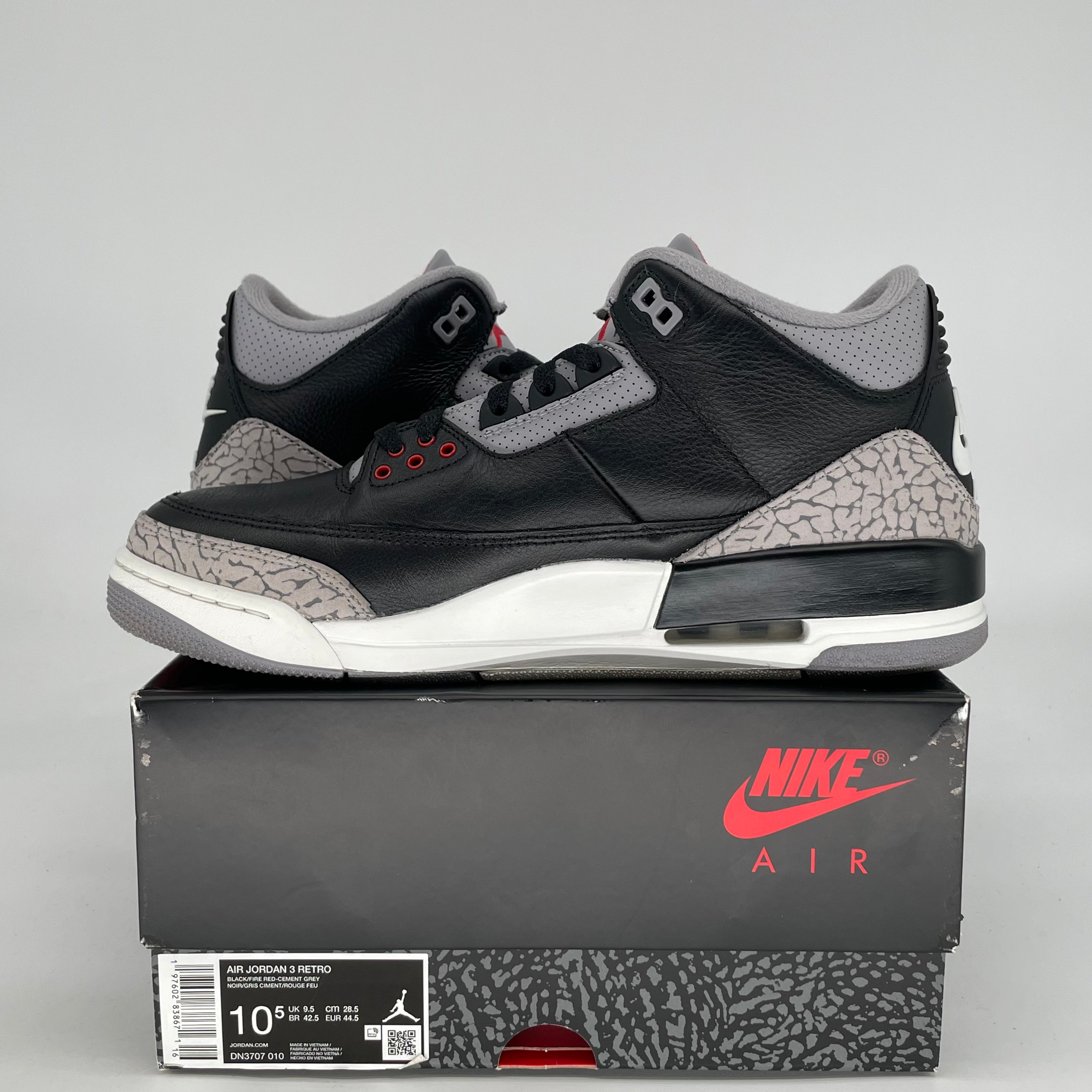 AIR JORDAN 3 BLACK CEMENT DN3707-010 SIZE 10.5/12W