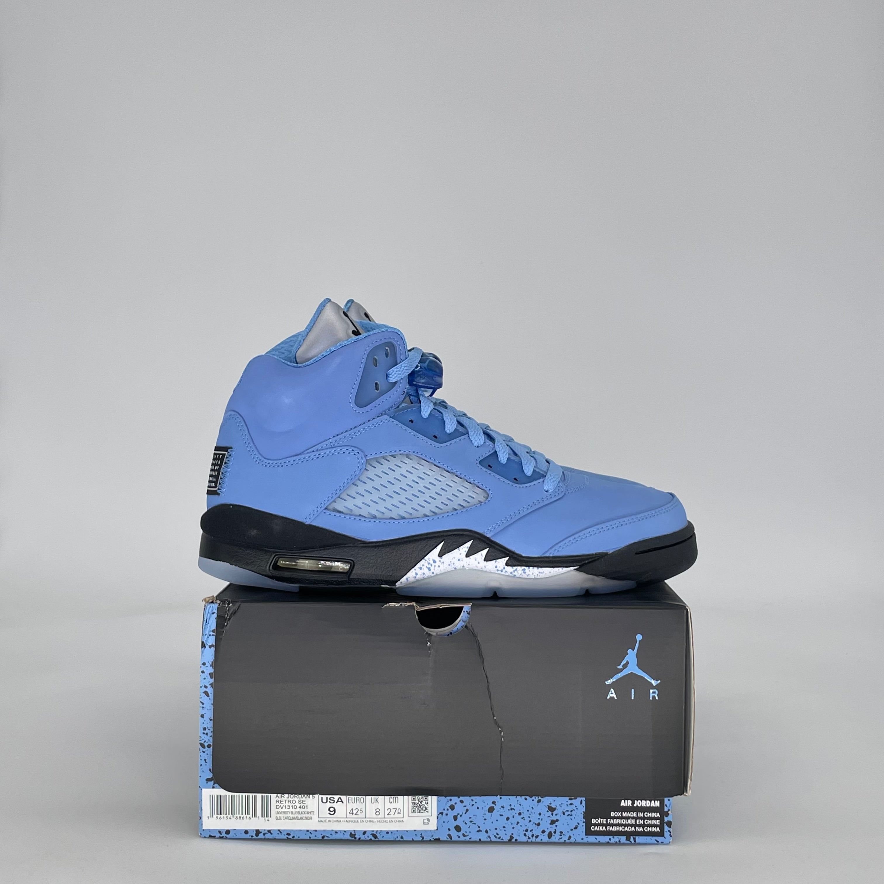 AIR JORDAN 5 UNC UNIVERSITY BLUE DV1310-401 SIZE 9/10.5W
