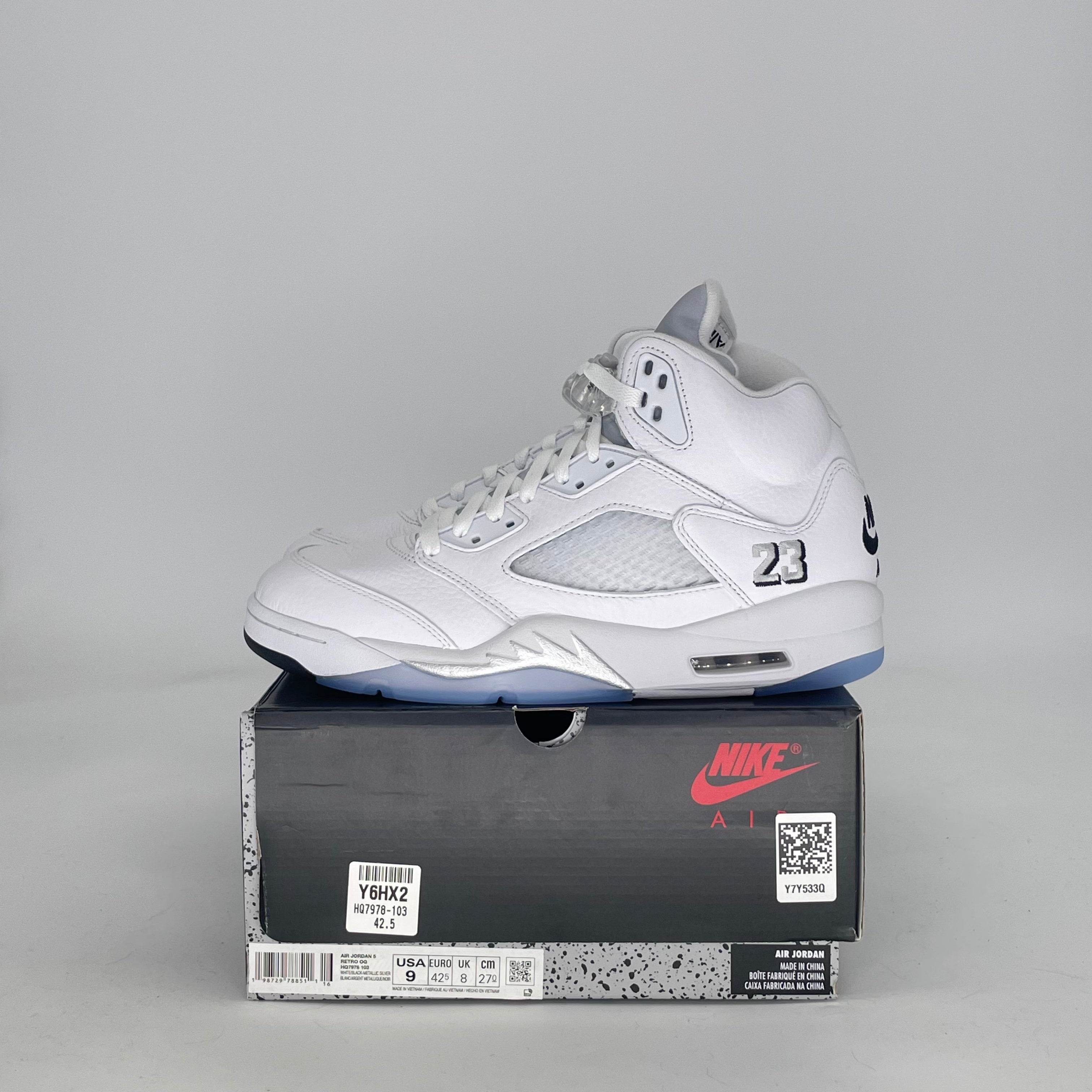 AIR JORDAN 5 WHITE METALLIC HQ7978-103 SIZE 9/10.5W