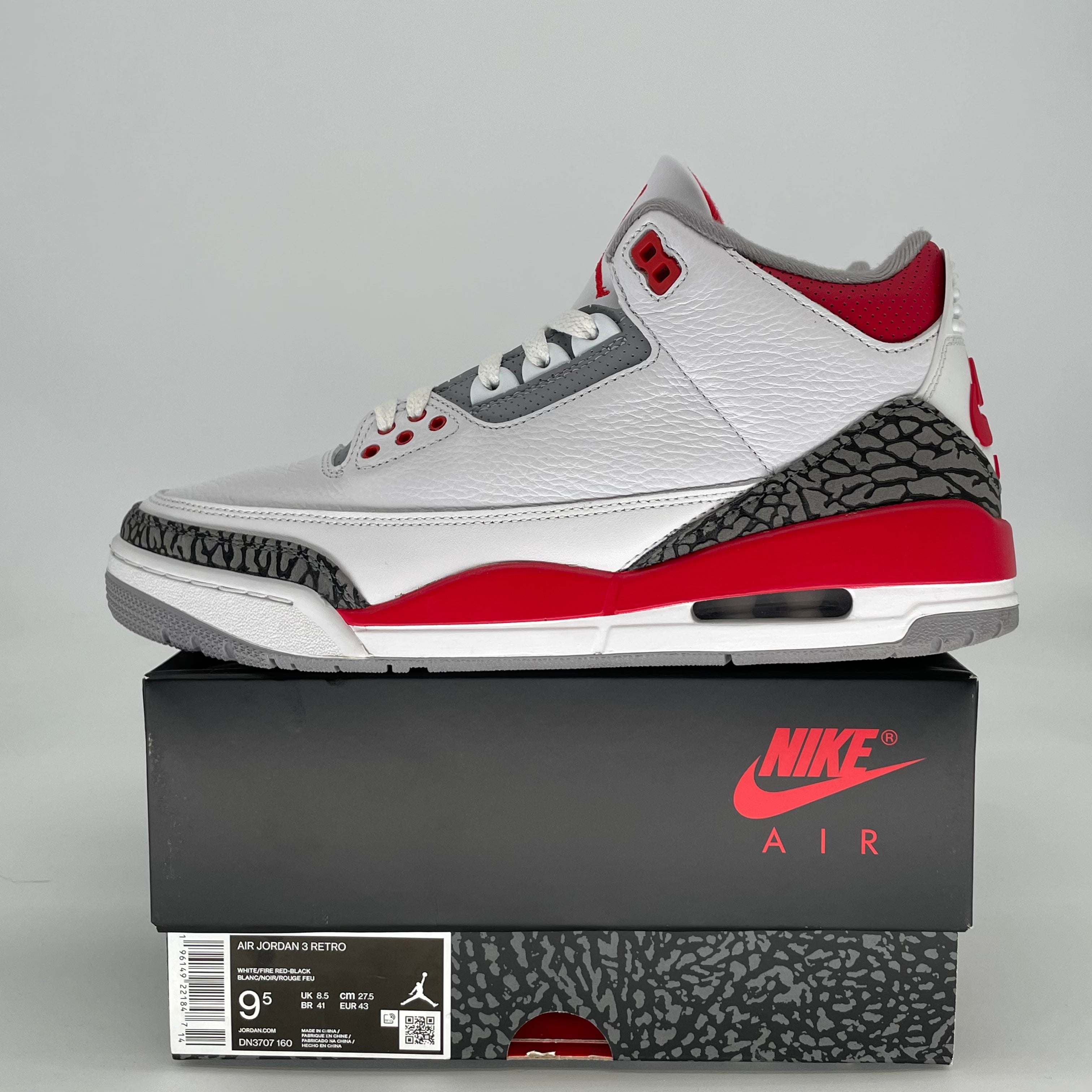 AIR JORDAN 3 FIRE RED DN3707-160 SIZE 9.5/11W