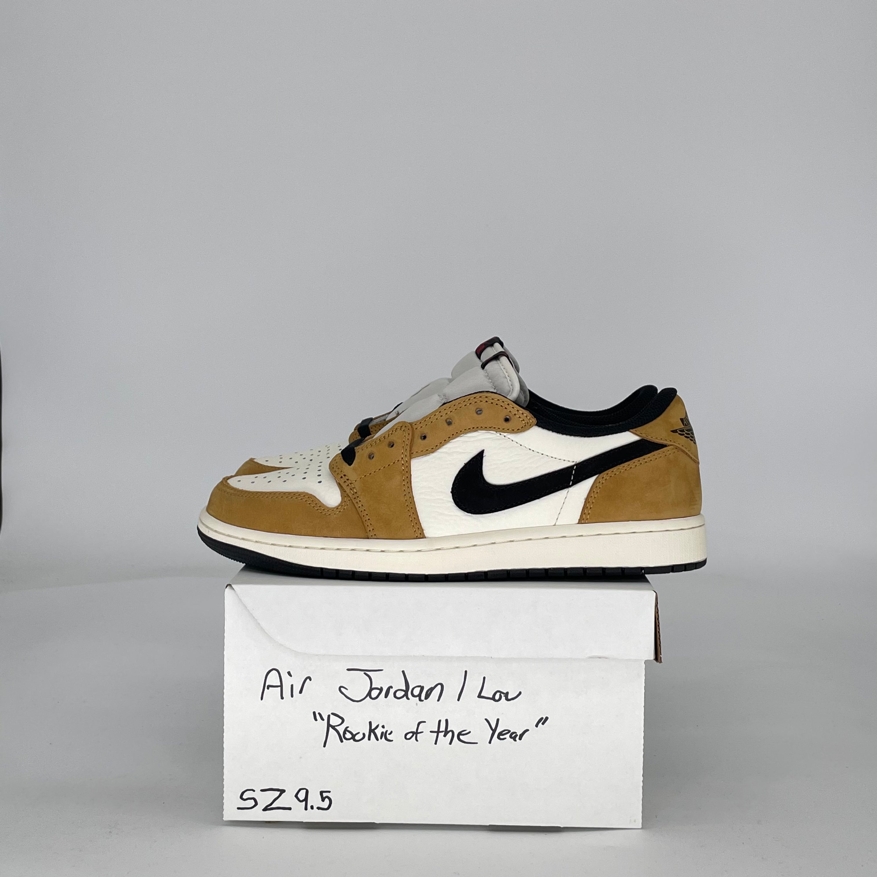 AIR JORDAN 1 LOW ROOKIE OF THE YEAR CZ0790-107 SIZE 9.5/11W
